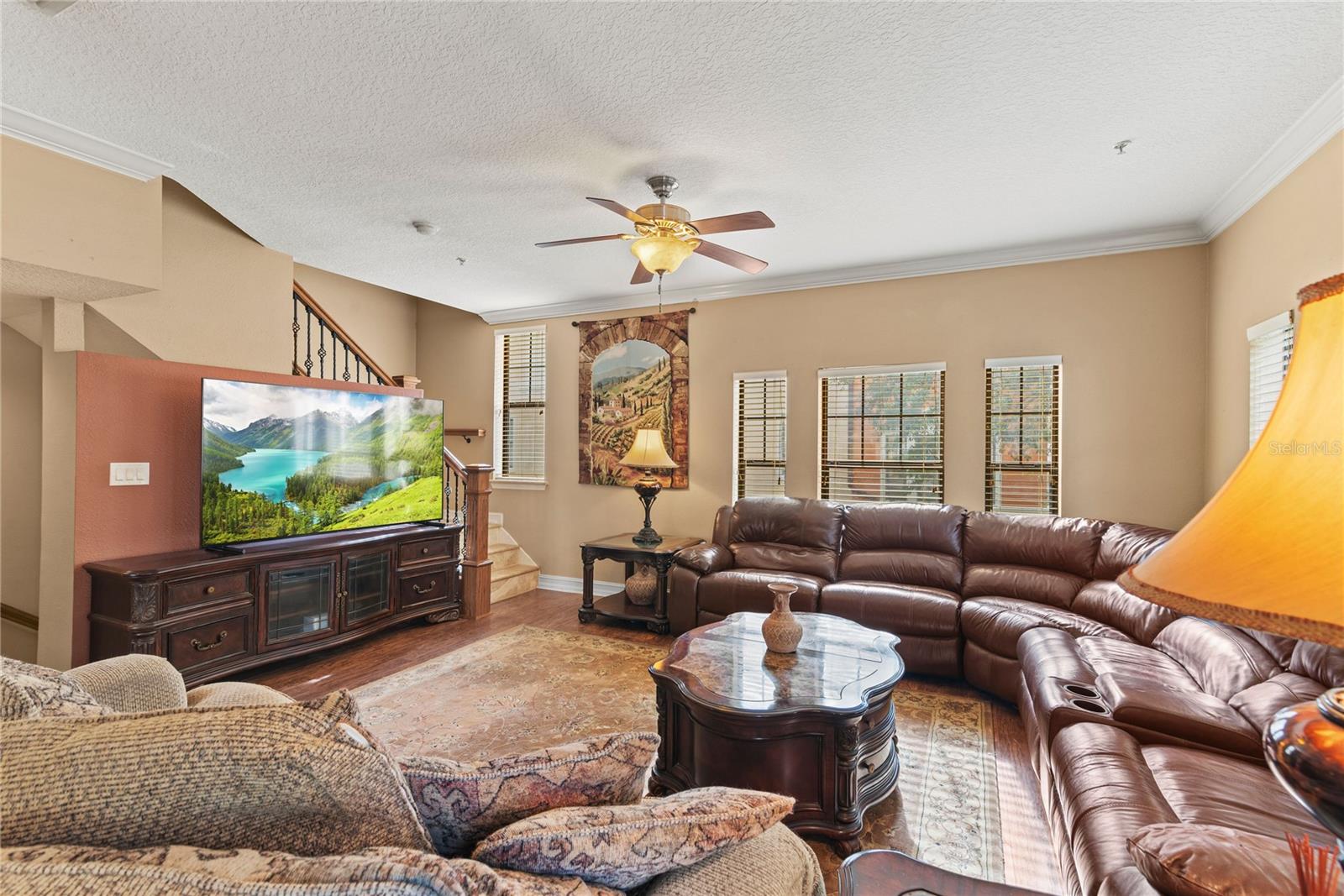 Image 13 of 75 For 3433 Messina Drive