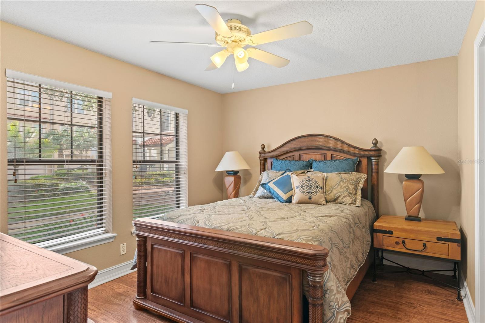 Image 8 of 75 For 3433 Messina Drive