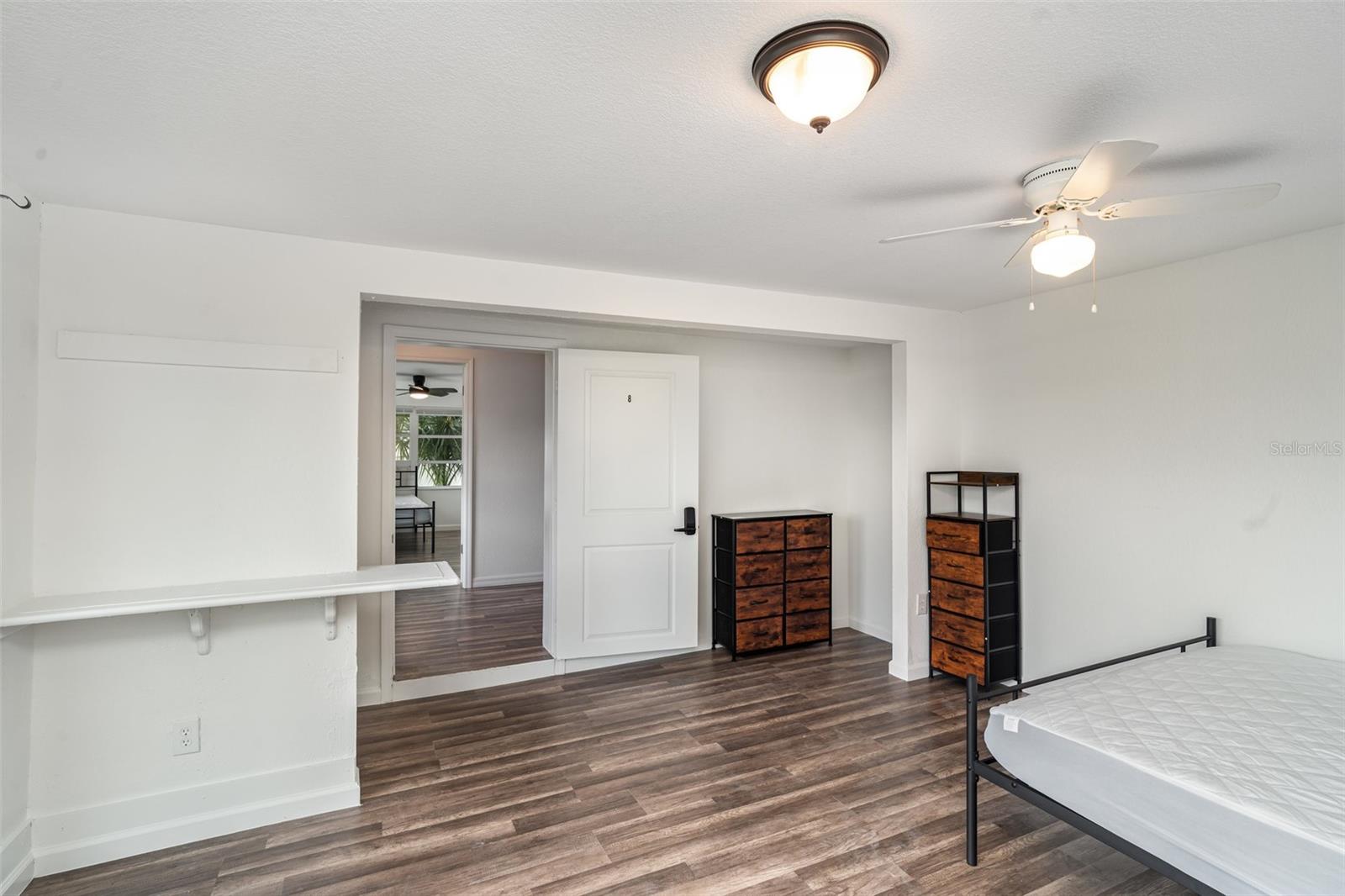 Image 4 of 10 For 211 Duxbury Avenue