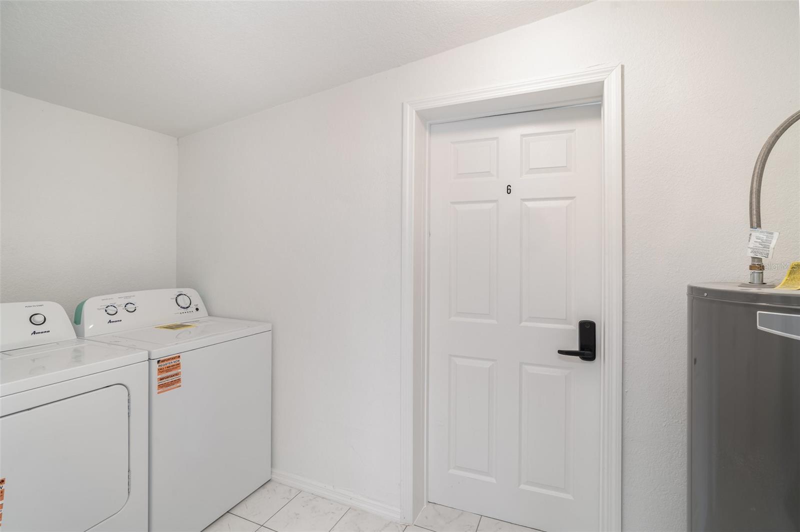 Image 9 of 10 For 211 Duxbury Avenue