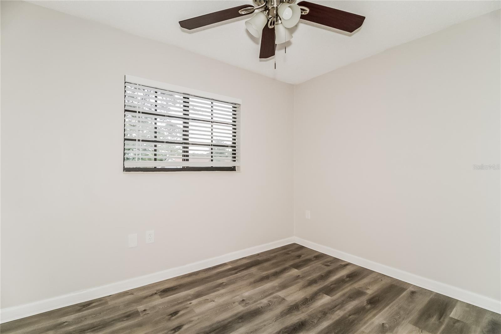 Image 8 of 16 For 5312 Sun Valley Court