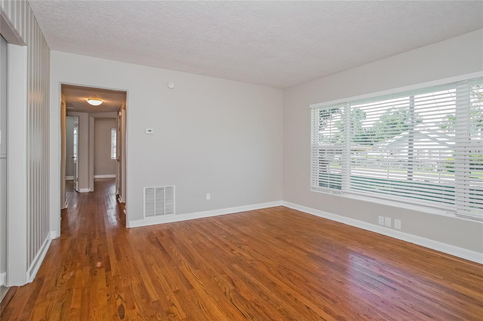 Image 8 of 16 For 4435 Fairview Avenue