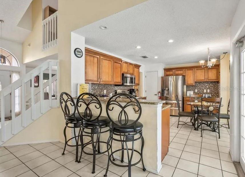 Image 11 of 38 For 2871 Picadilly Circle