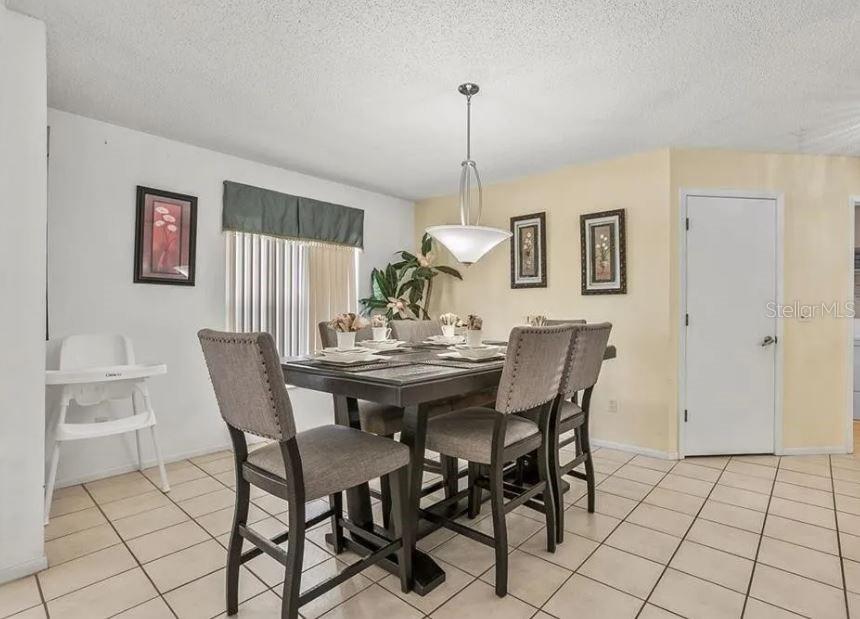 Image 8 of 38 For 2871 Picadilly Circle