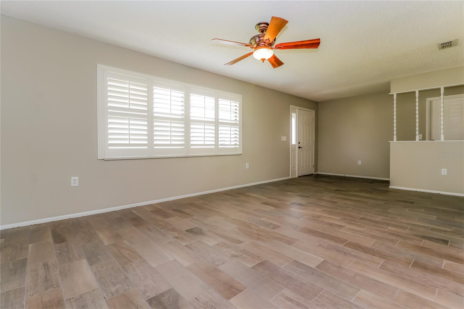 Image 2 of 16 For 5048 Brandeis Circle S