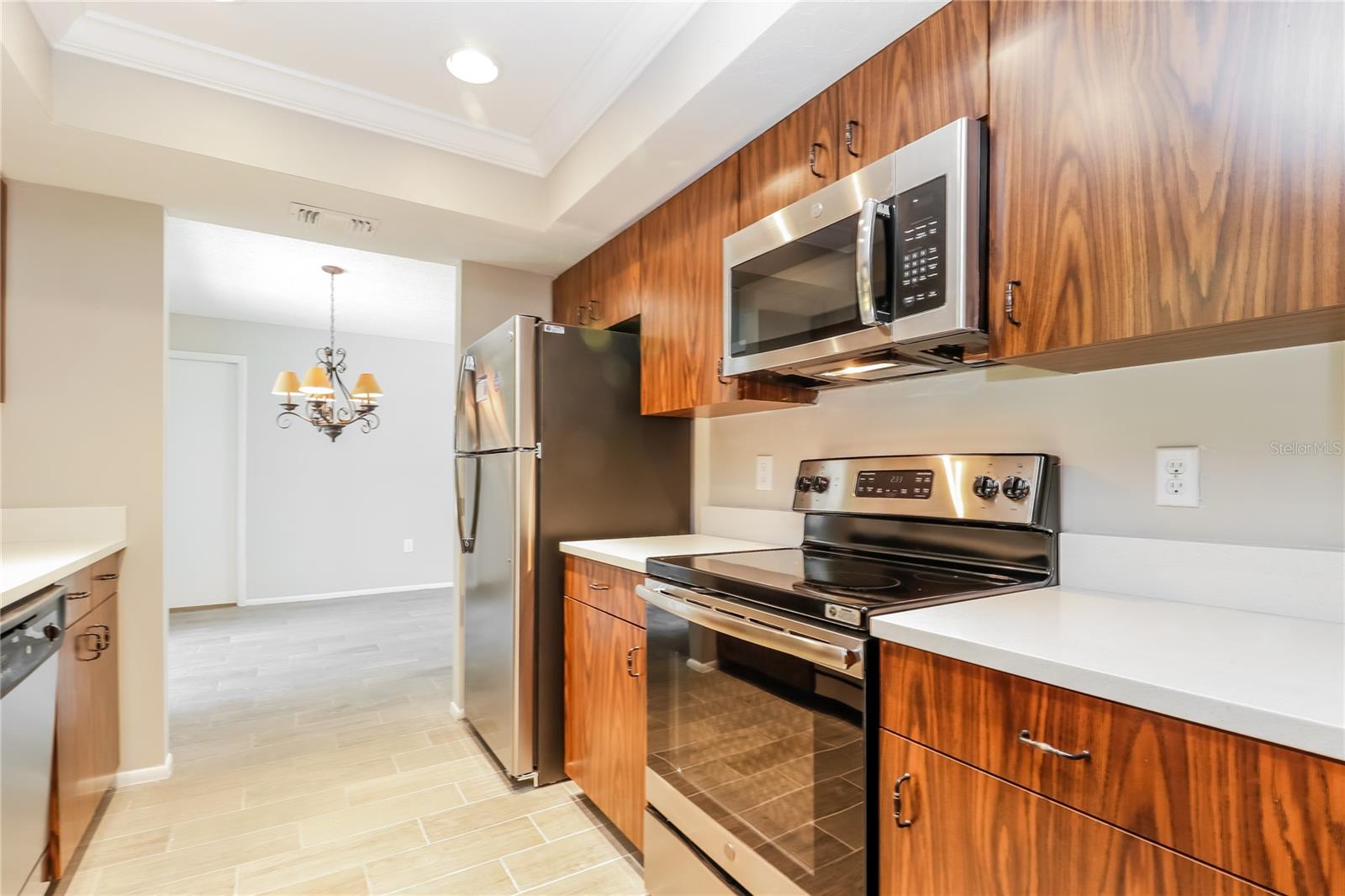 Image 7 of 16 For 5048 Brandeis Circle S