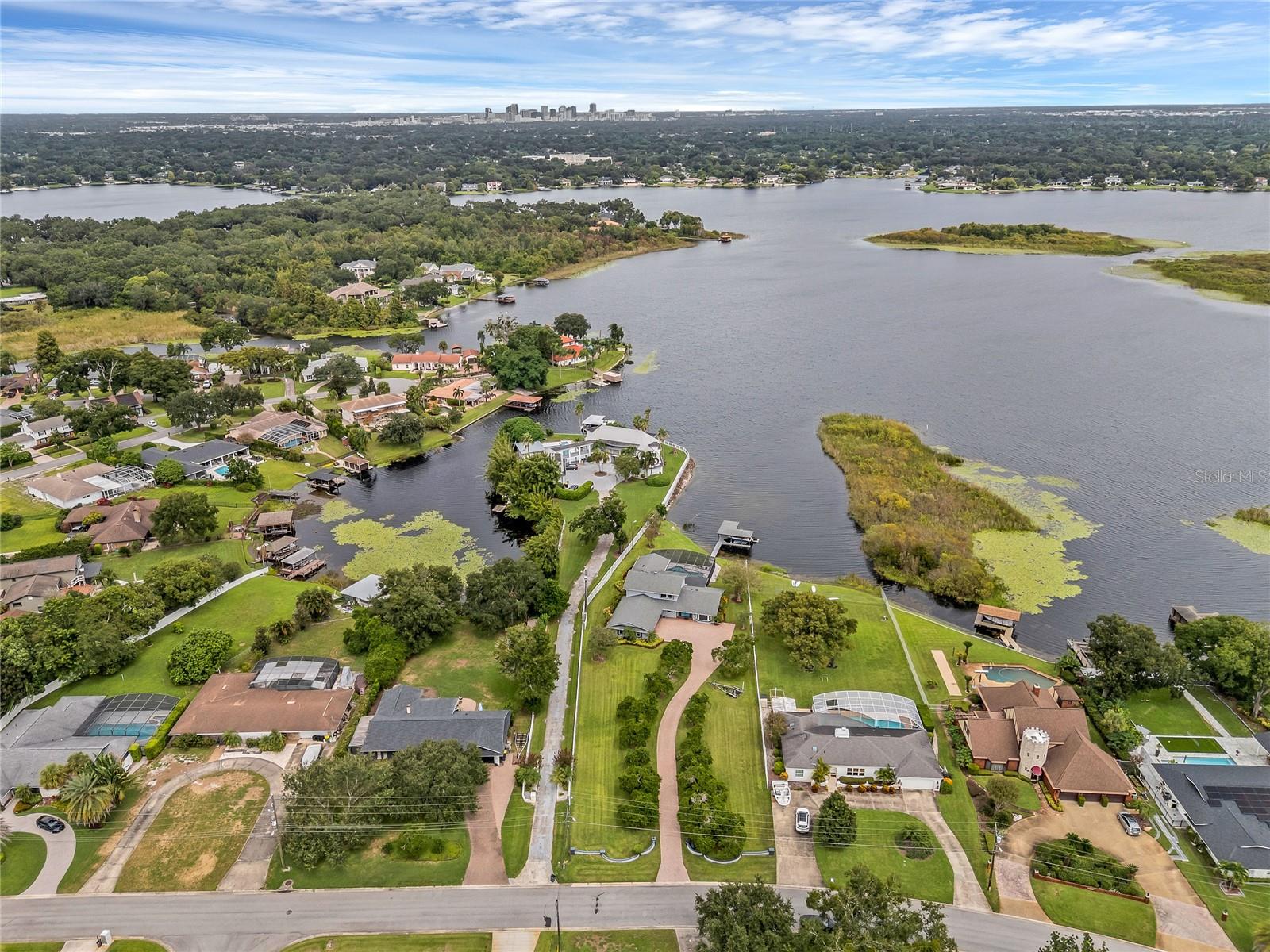 Image 18 of 65 For 2919 Cullen Lake Shore Drive