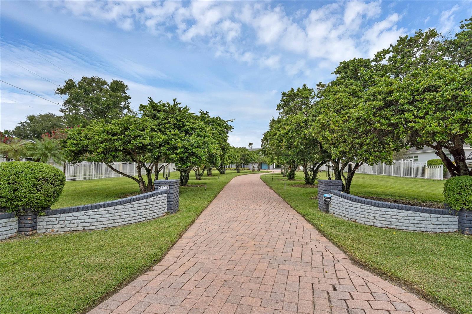 Image 3 of 65 For 2919 Cullen Lake Shore Drive