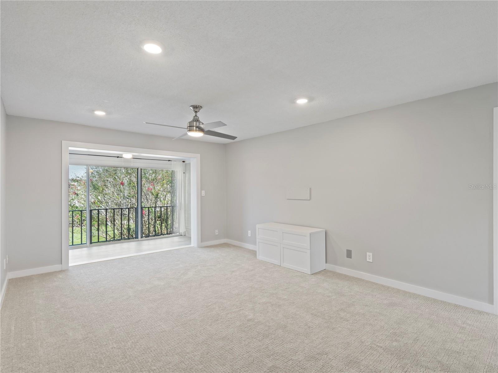 Image 11 of 20 For 1250 Denning Drive 213