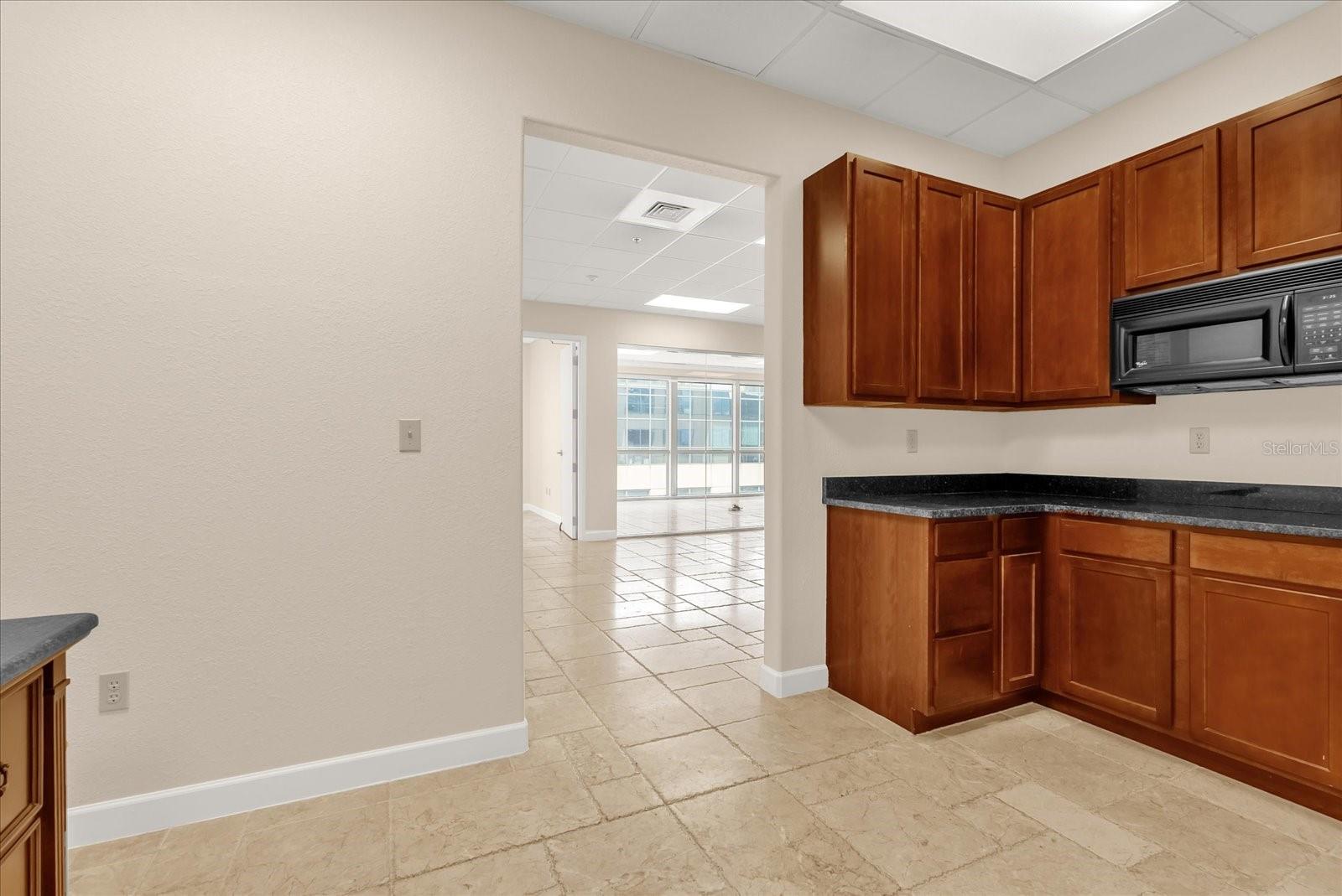 Image 16 of 29 For 189 Orange Avenue 1510