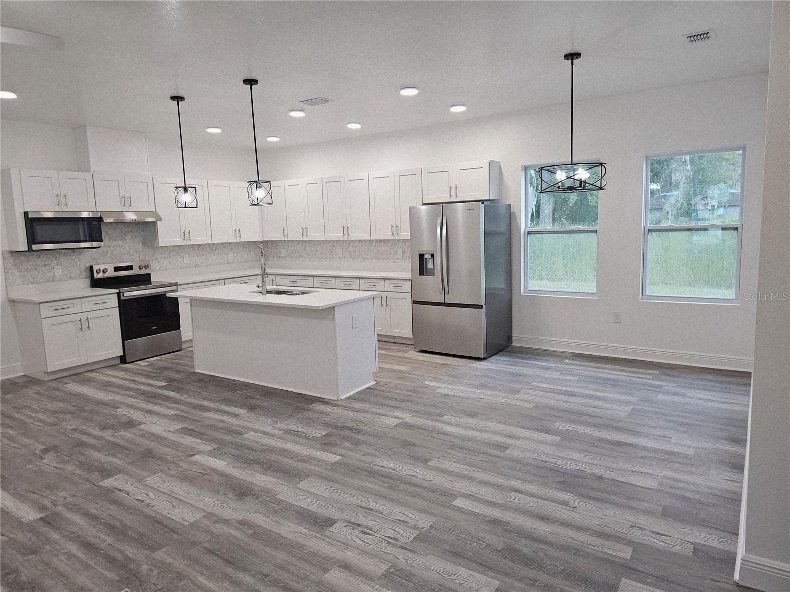 Image 3 of 14 For 1171 Pine