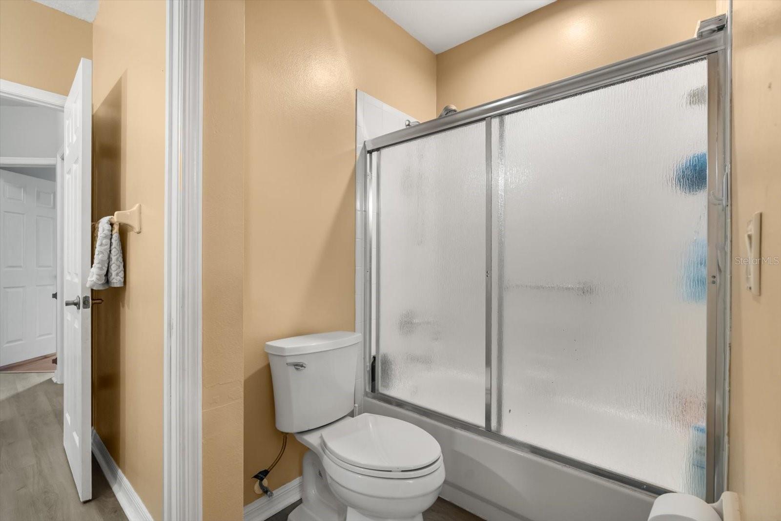 Image 35 of 47 For 6839 Hidden Glade Place