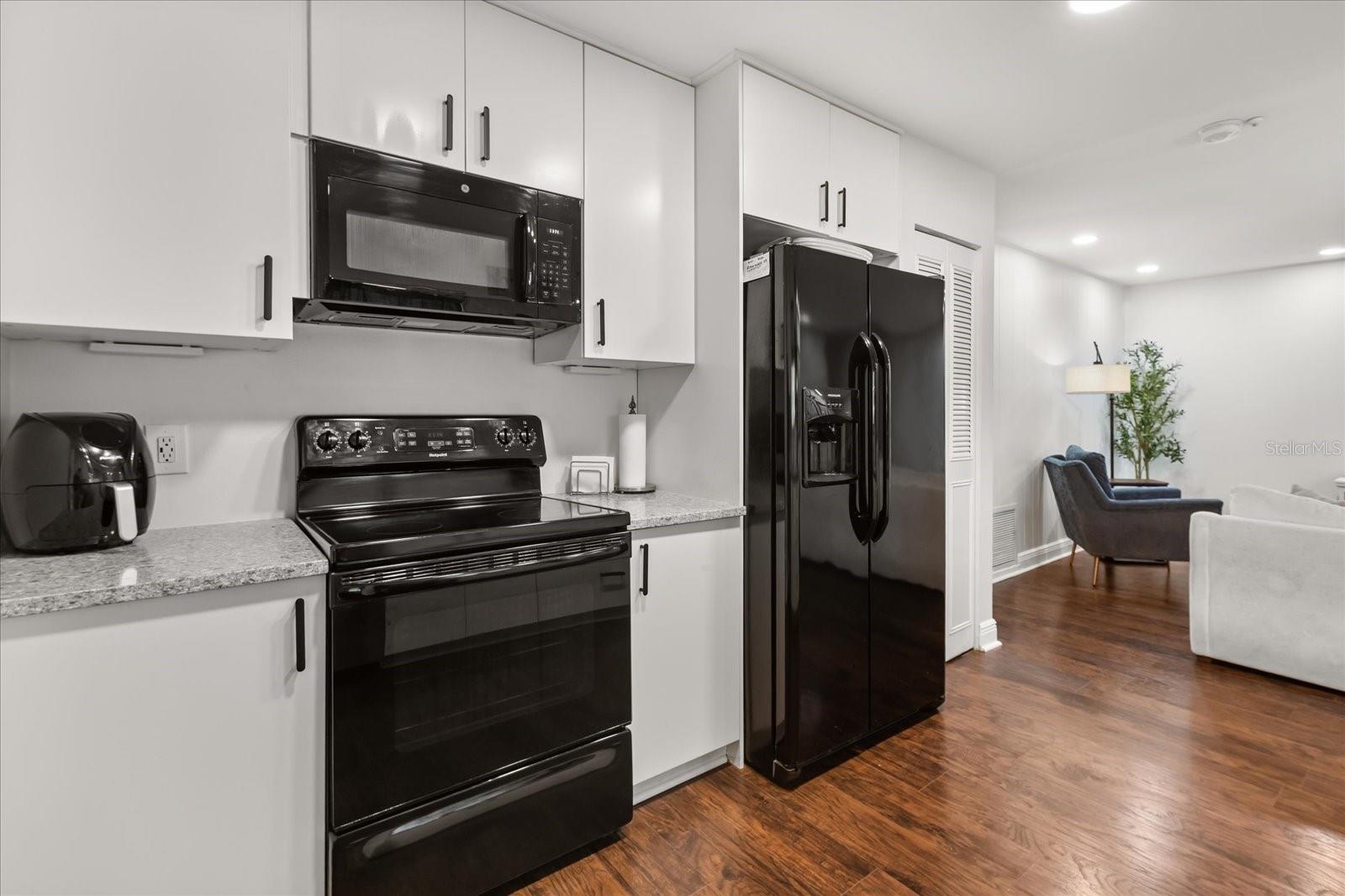 Image 8 of 34 For 1561 Nottingham Drive