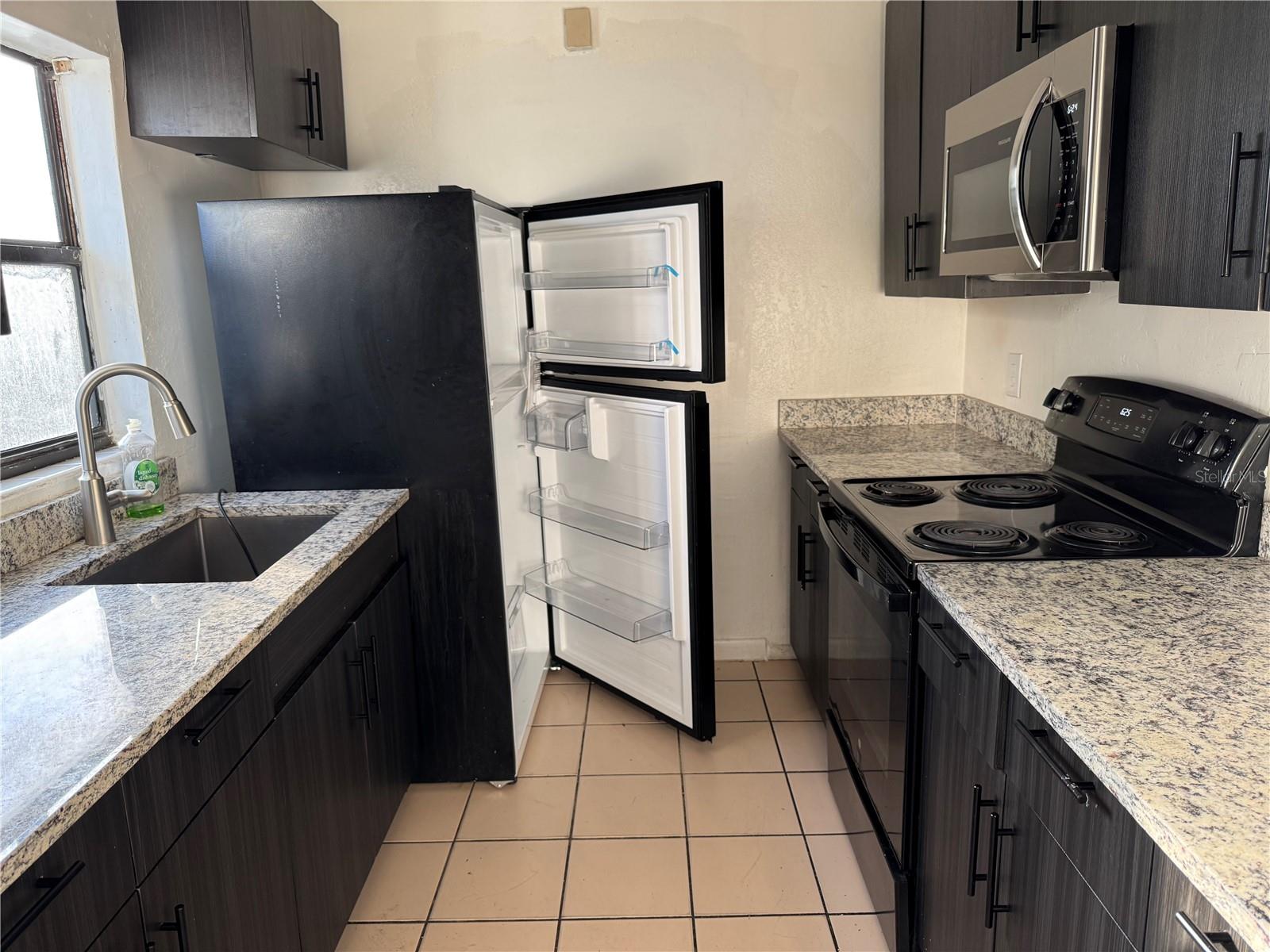 Image 5 of 9 For 5202 Palisades Drive