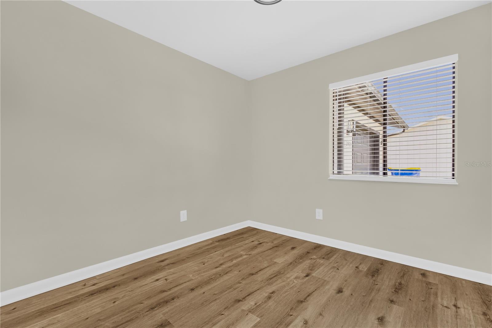 Image 11 of 31 For 2521 Yule Tree Drive