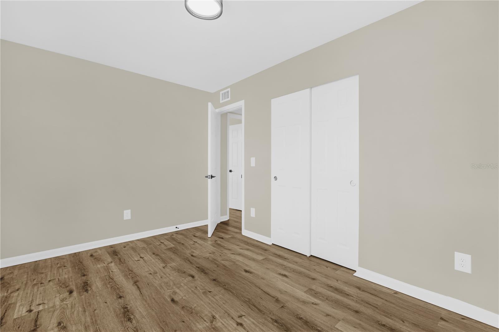 Image 16 of 31 For 2521 Yule Tree Drive