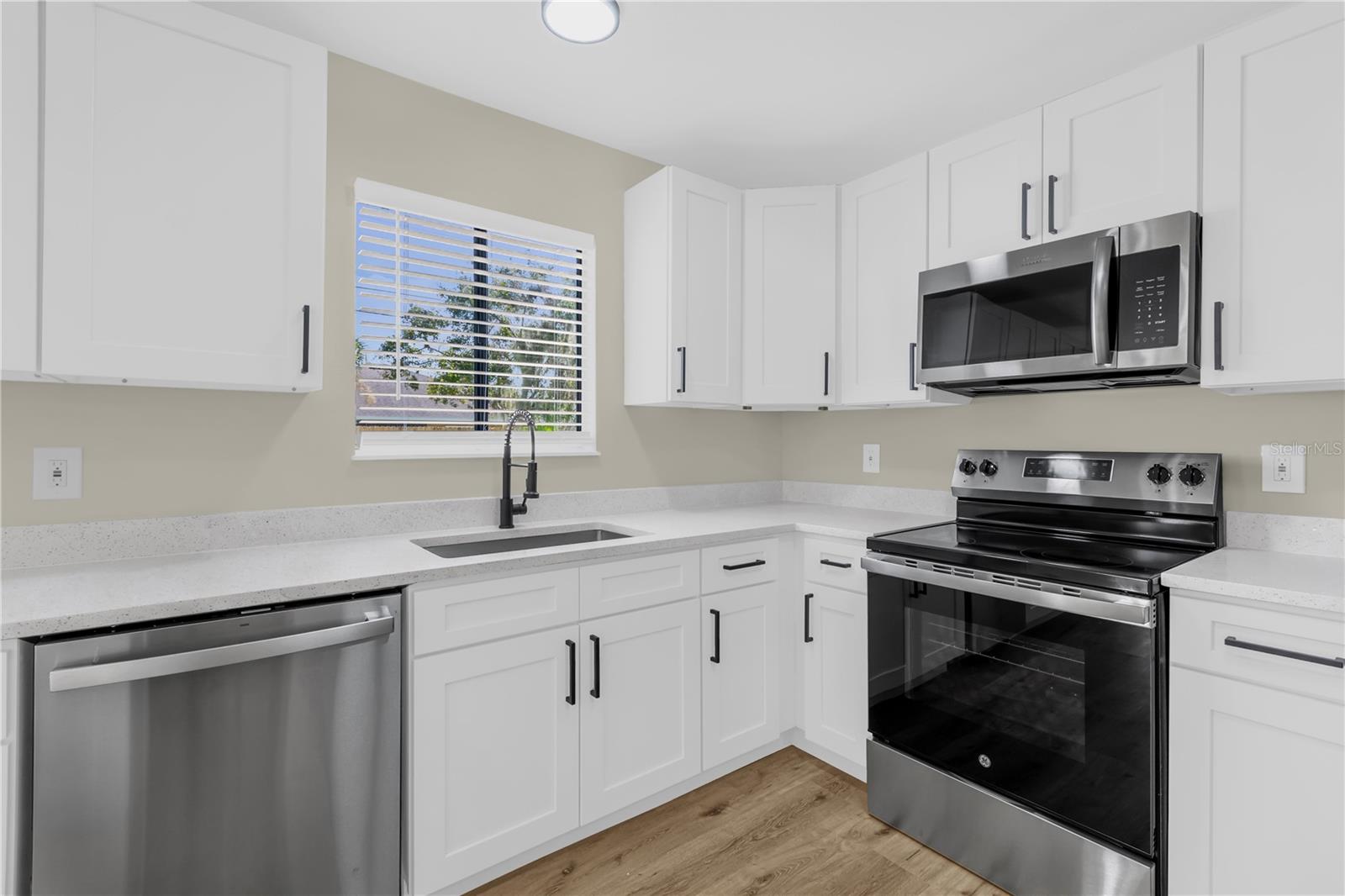 Image 2 of 31 For 2521 Yule Tree Drive