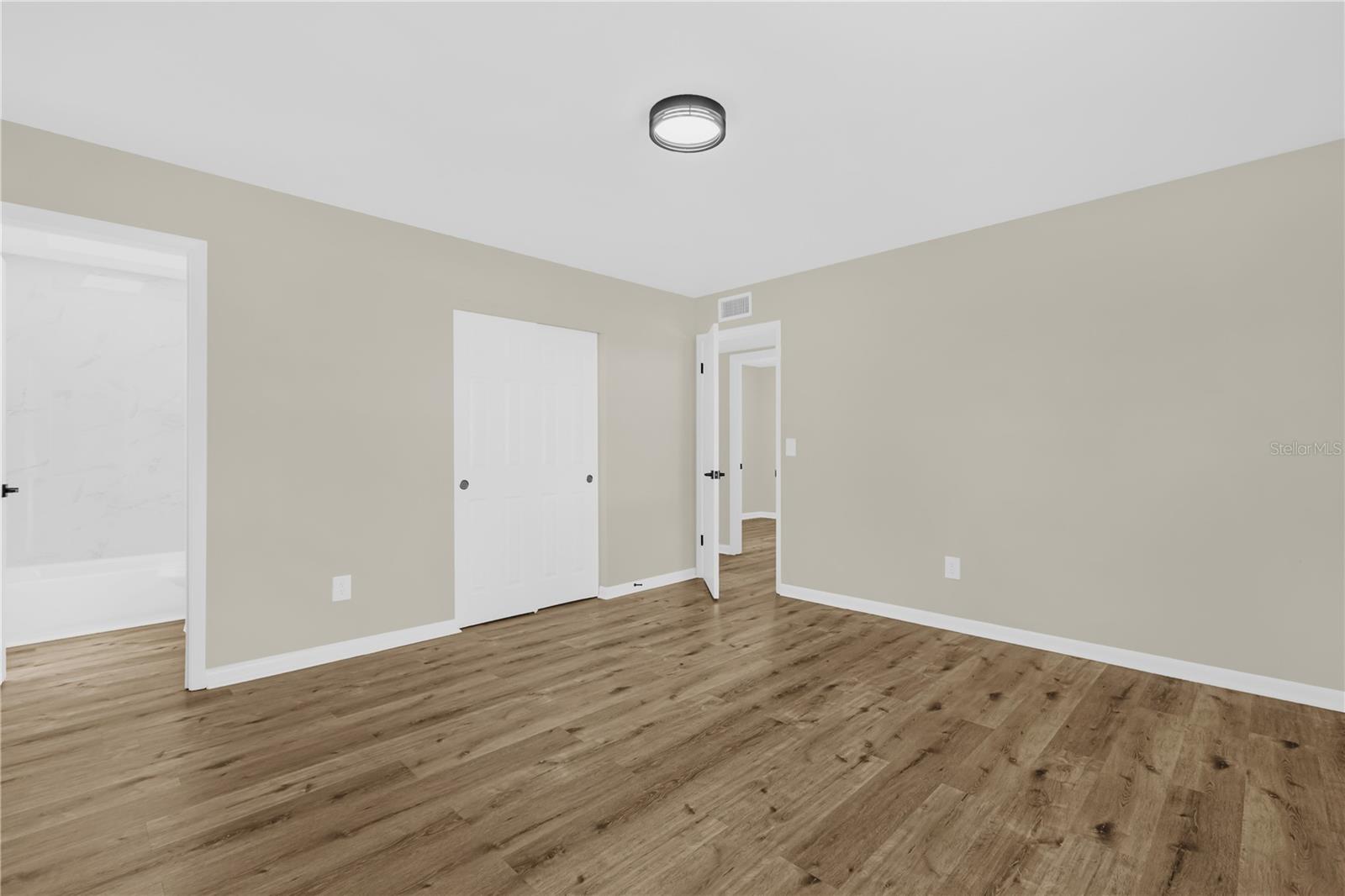 Image 20 of 31 For 2521 Yule Tree Drive