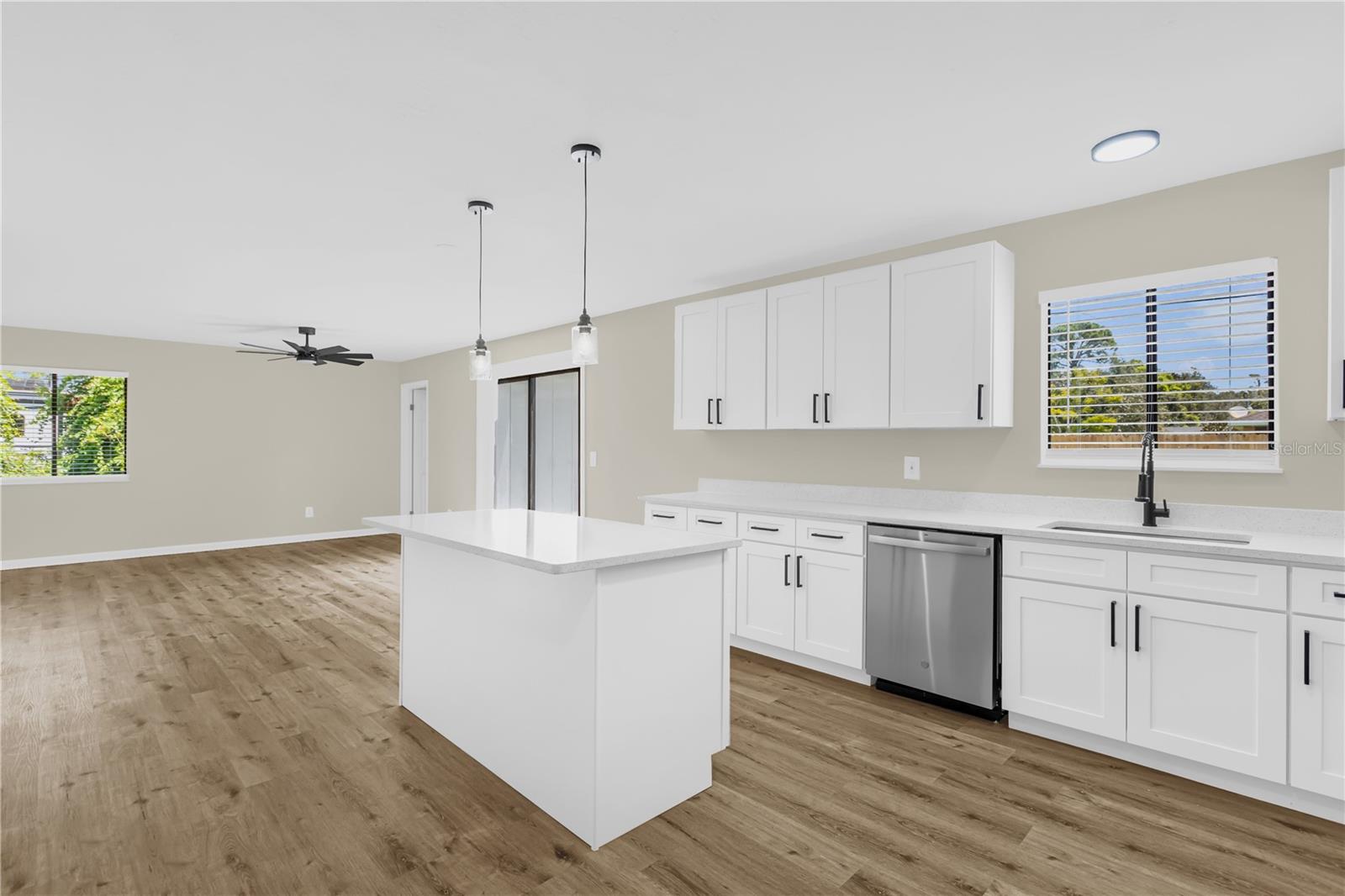 Image 4 of 31 For 2521 Yule Tree Drive