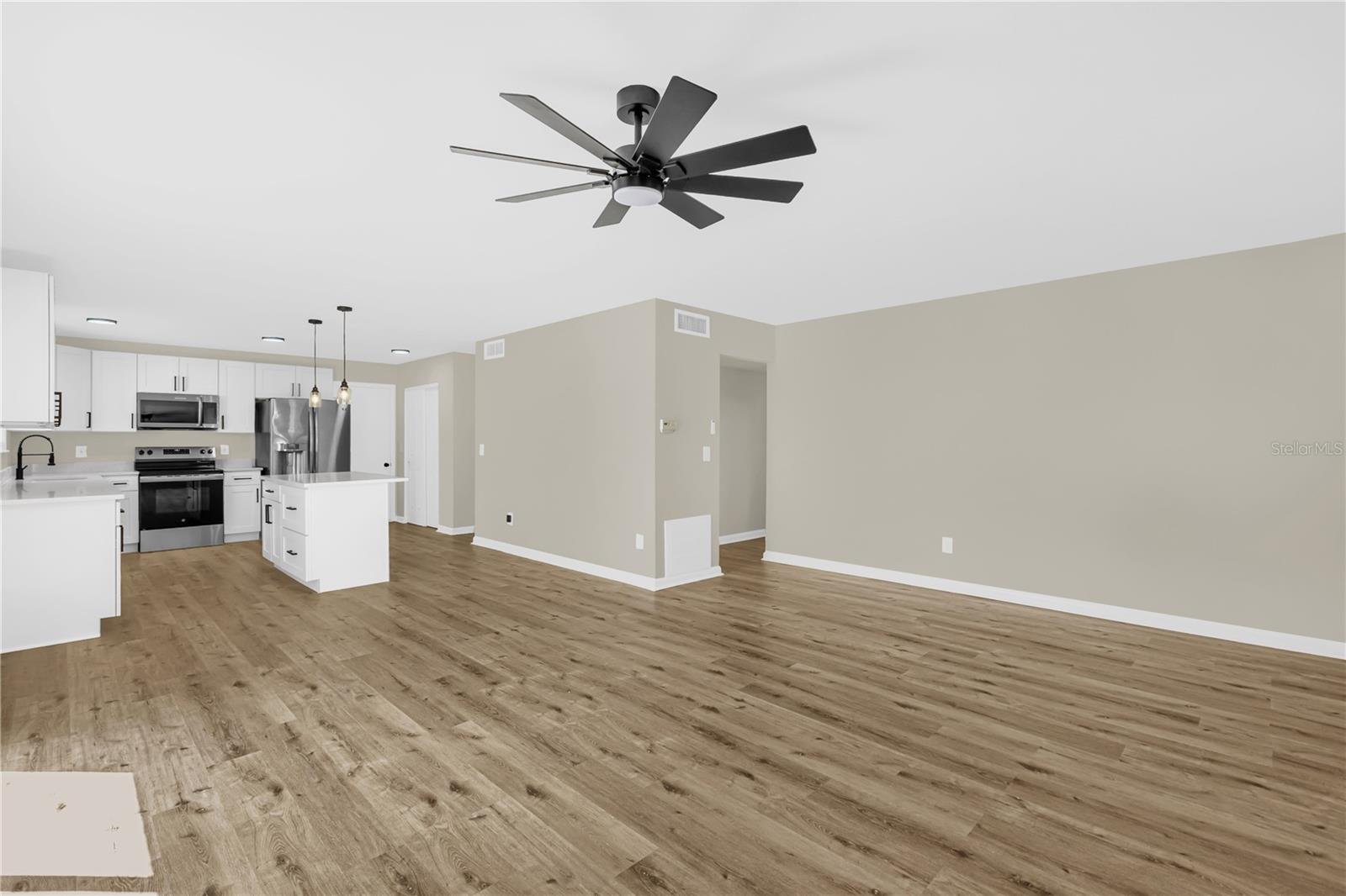 Image 9 of 31 For 2521 Yule Tree Drive