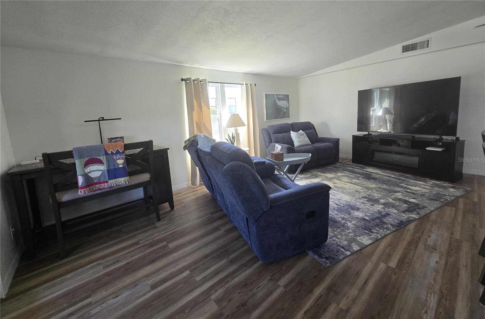 Image 13 of 33 For 3935 Parway Road 1322