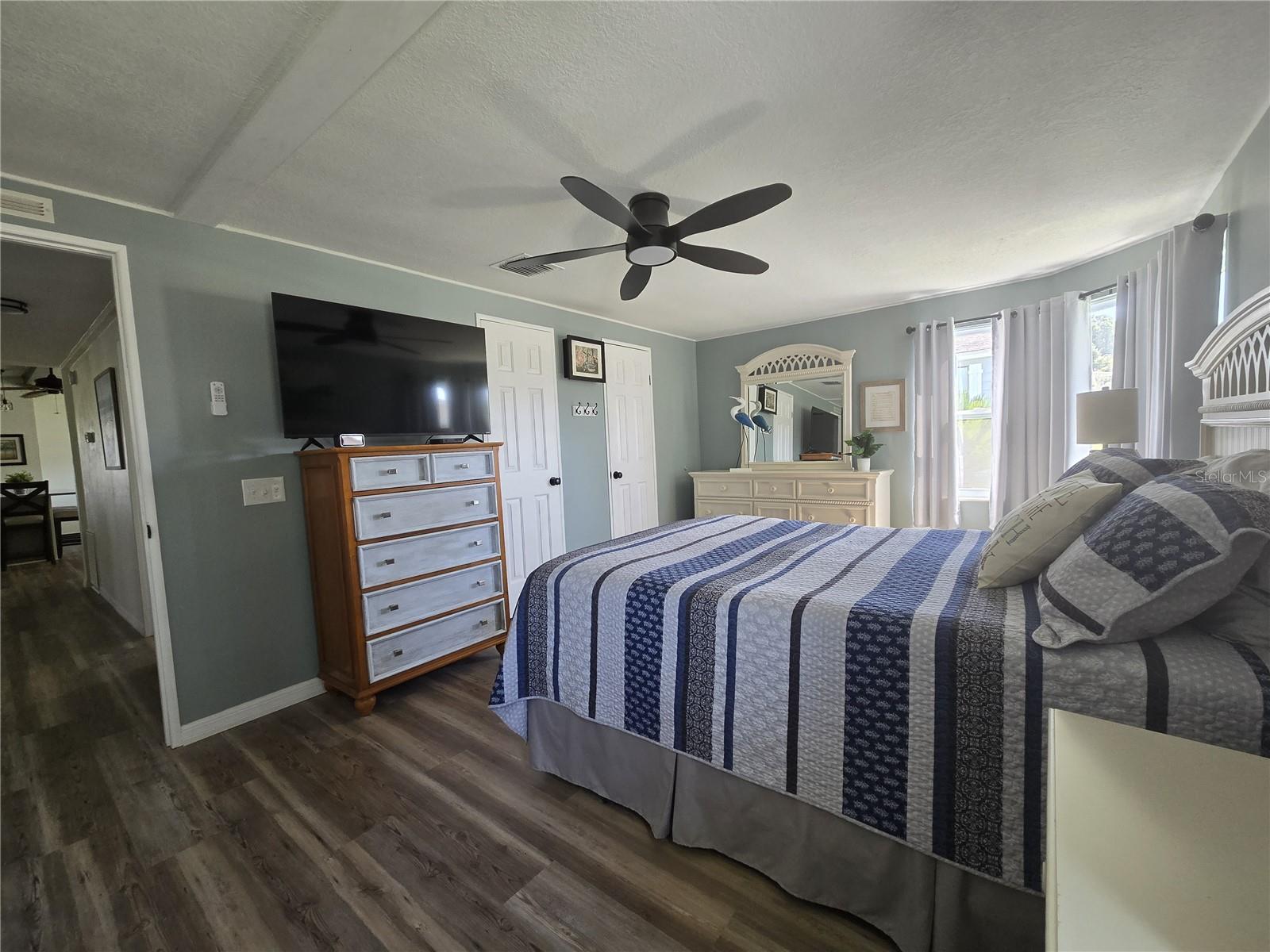 Image 32 of 33 For 3935 Parway Road 1322