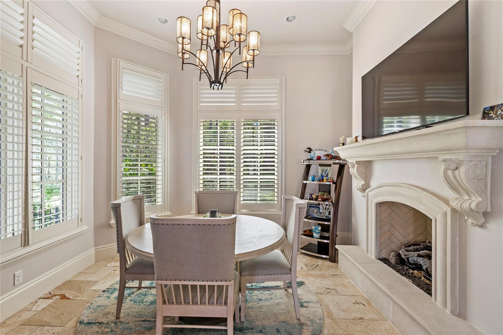 Image 23 of 68 For 10151 Enchanted Oak Drive