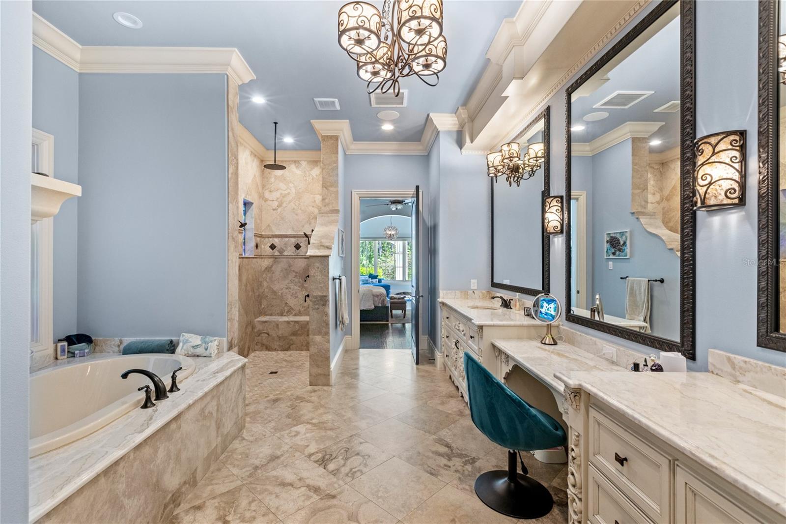 Image 35 of 68 For 10151 Enchanted Oak Drive