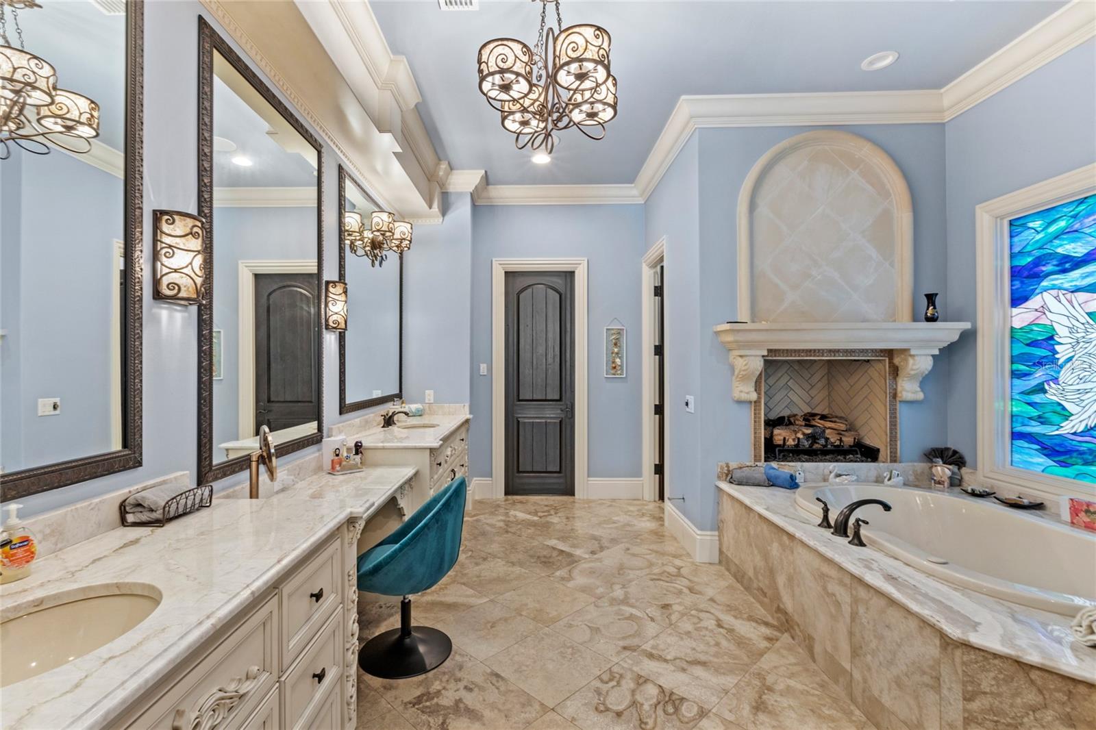 Image 36 of 68 For 10151 Enchanted Oak Drive
