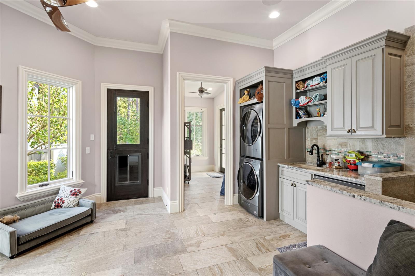 Image 43 of 68 For 10151 Enchanted Oak Drive