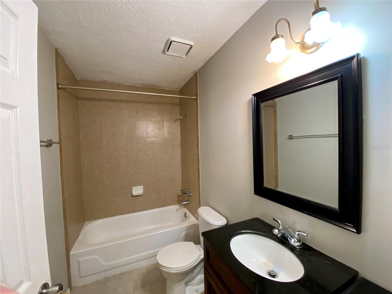 Image 14 of 17 For 610 Colorado Place 49