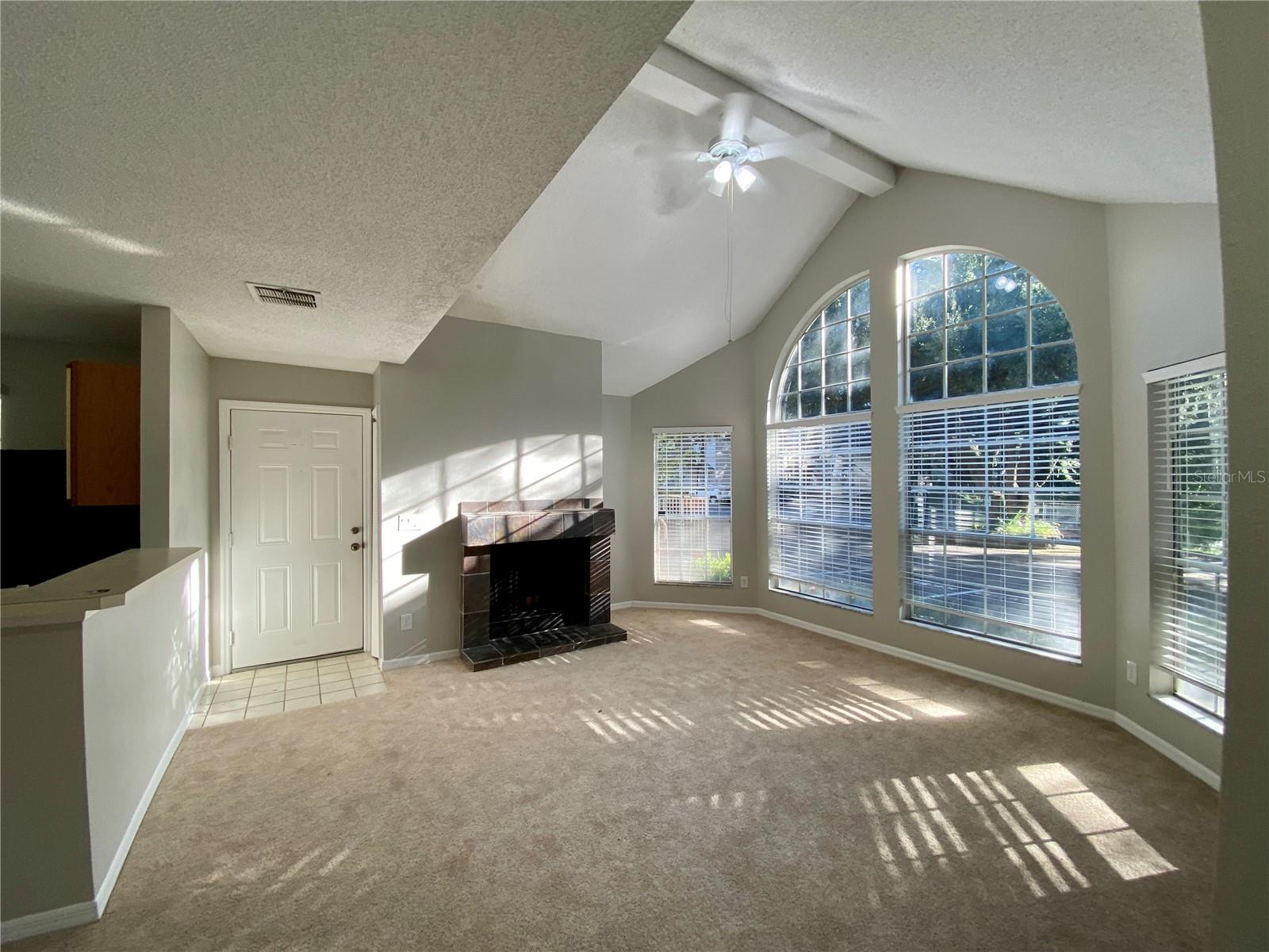Image 6 of 17 For 610 Colorado Place 49