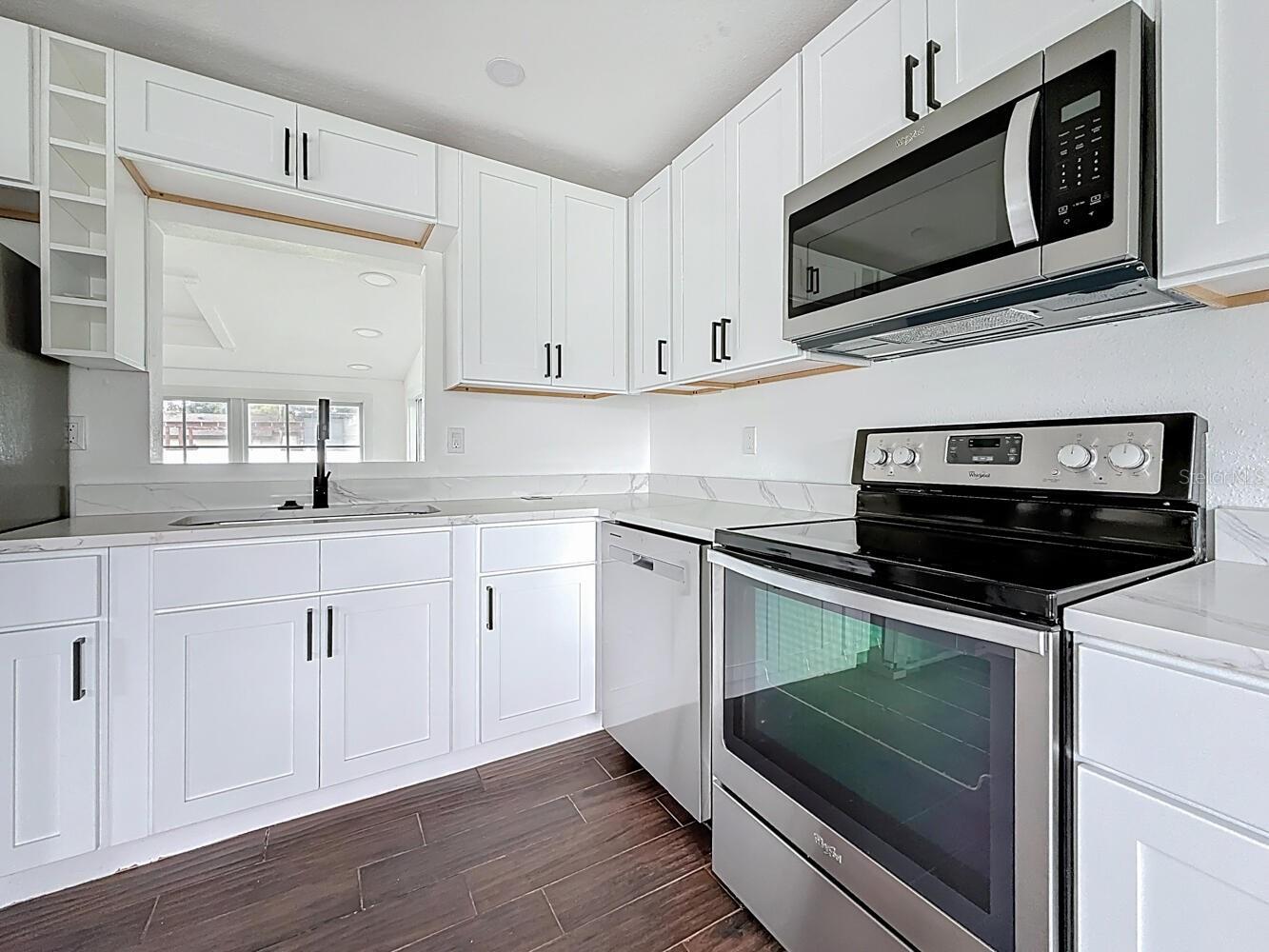Image 14 of 46 For 2122 52nd Avenue N