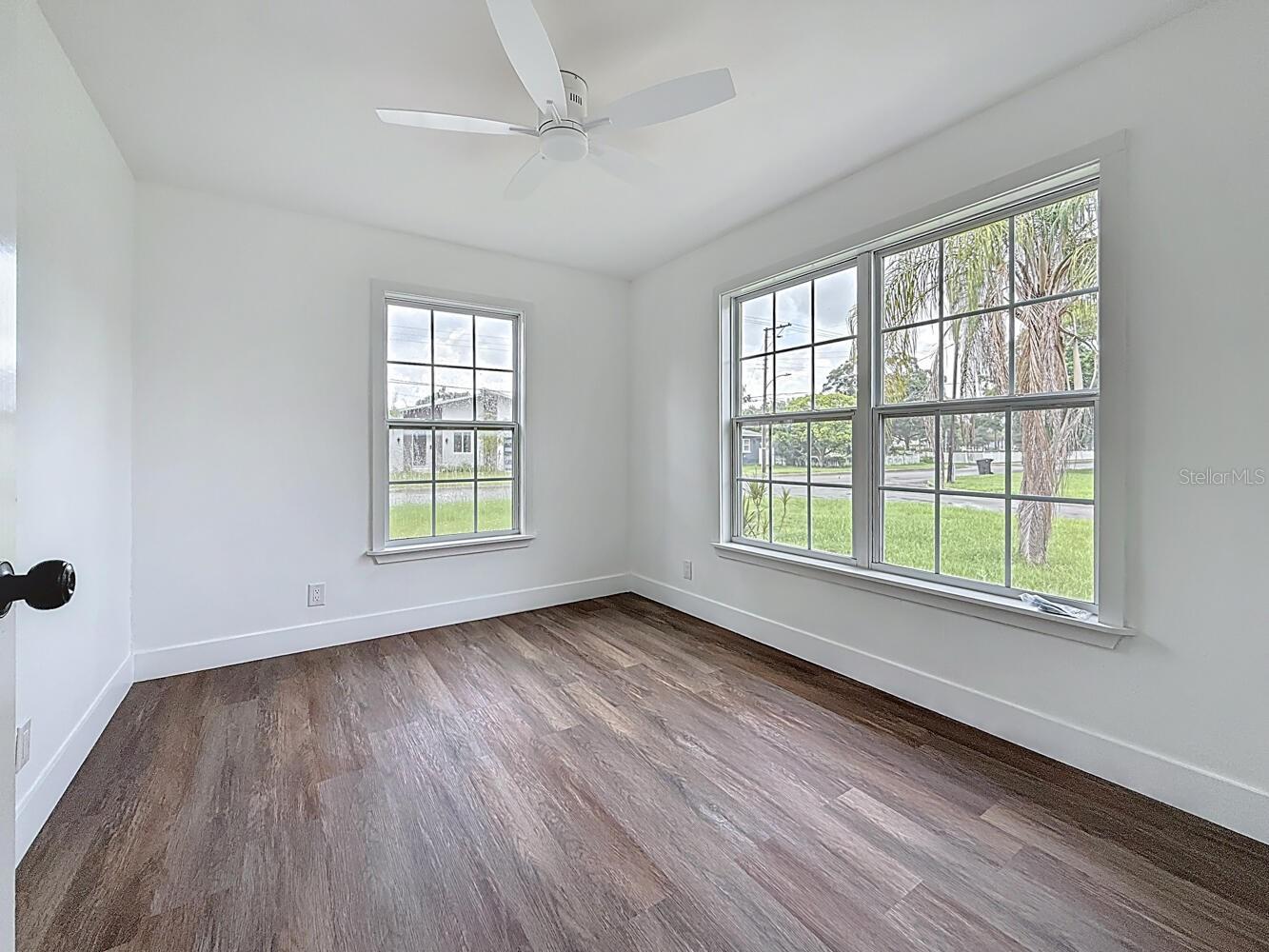 Image 27 of 46 For 2122 52nd Avenue N