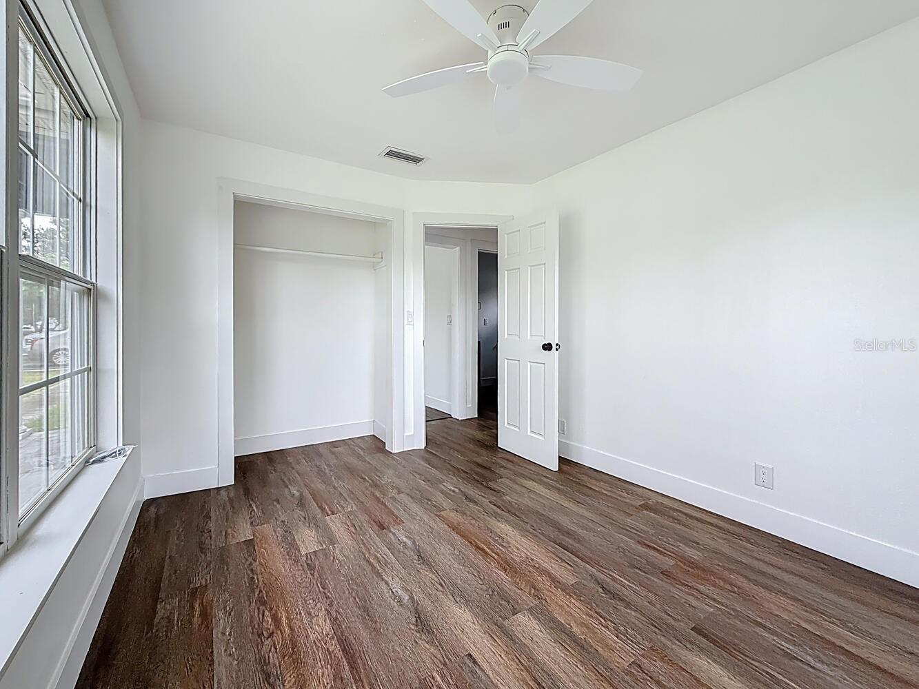 Image 29 of 46 For 2122 52nd Avenue N
