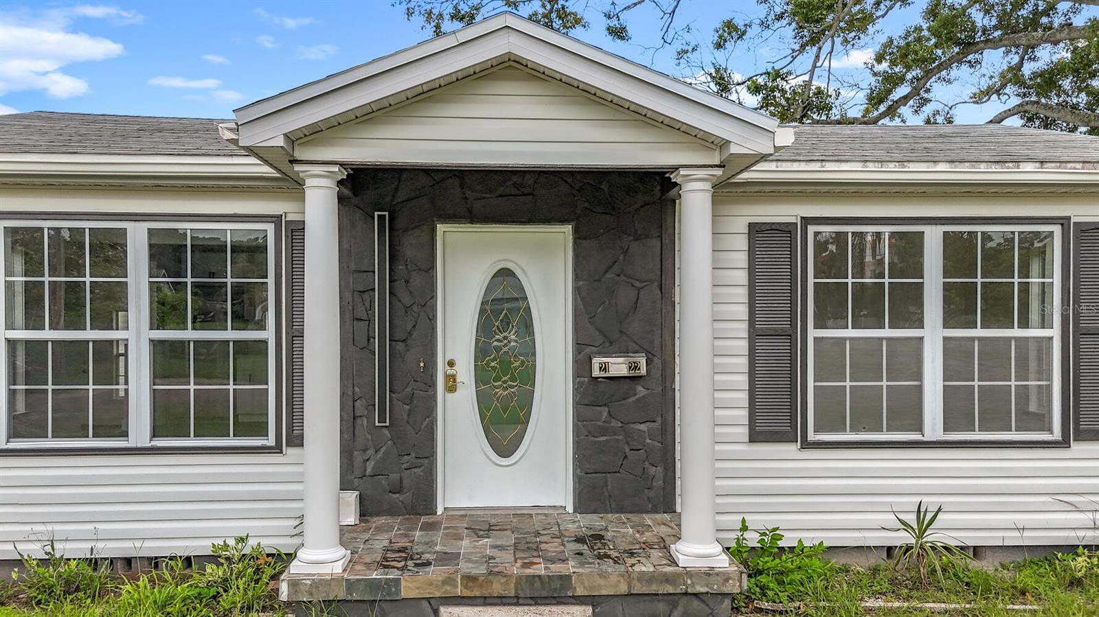 Image 4 of 46 For 2122 52nd Avenue N