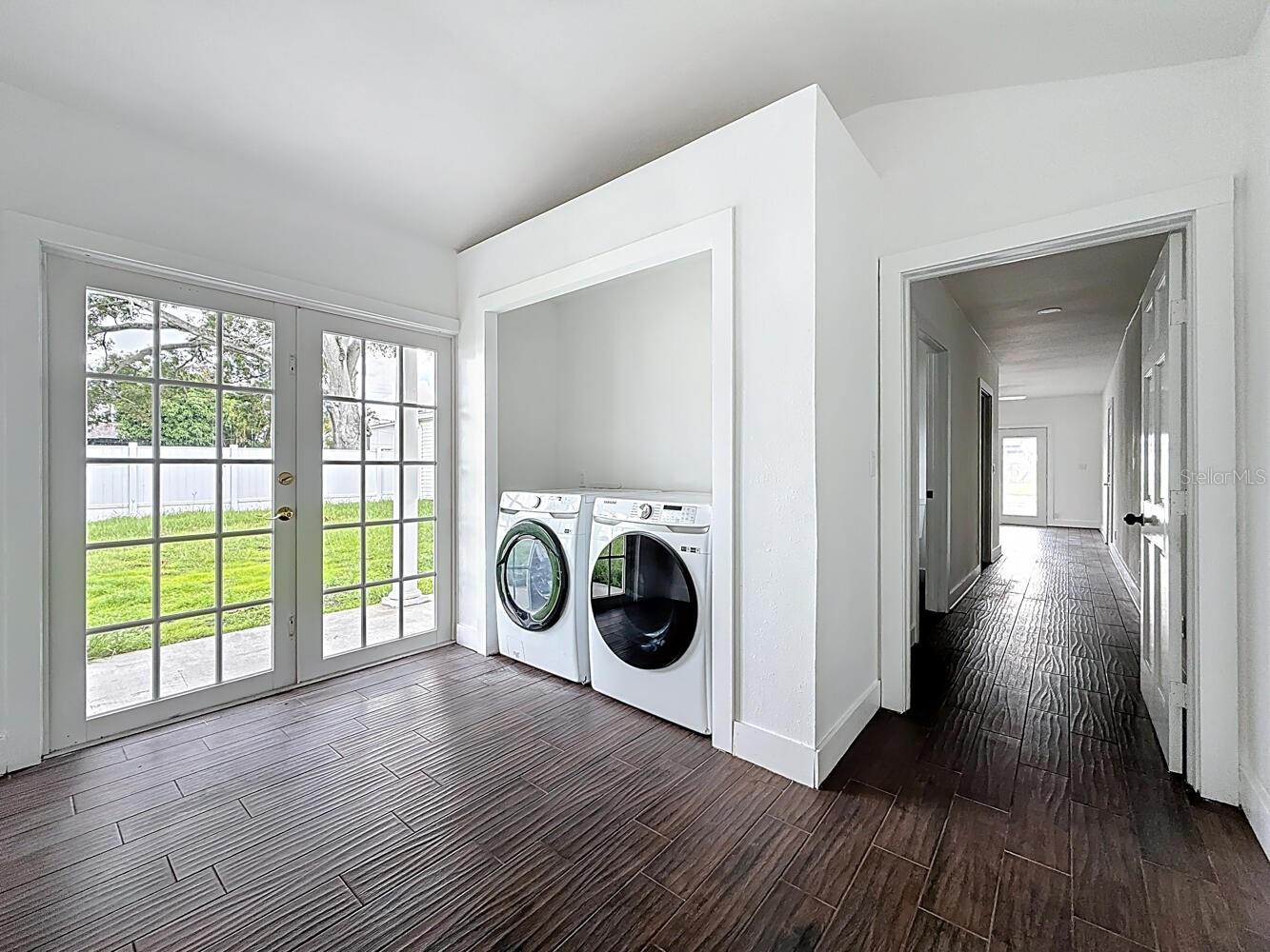 Image 42 of 46 For 2122 52nd Avenue N