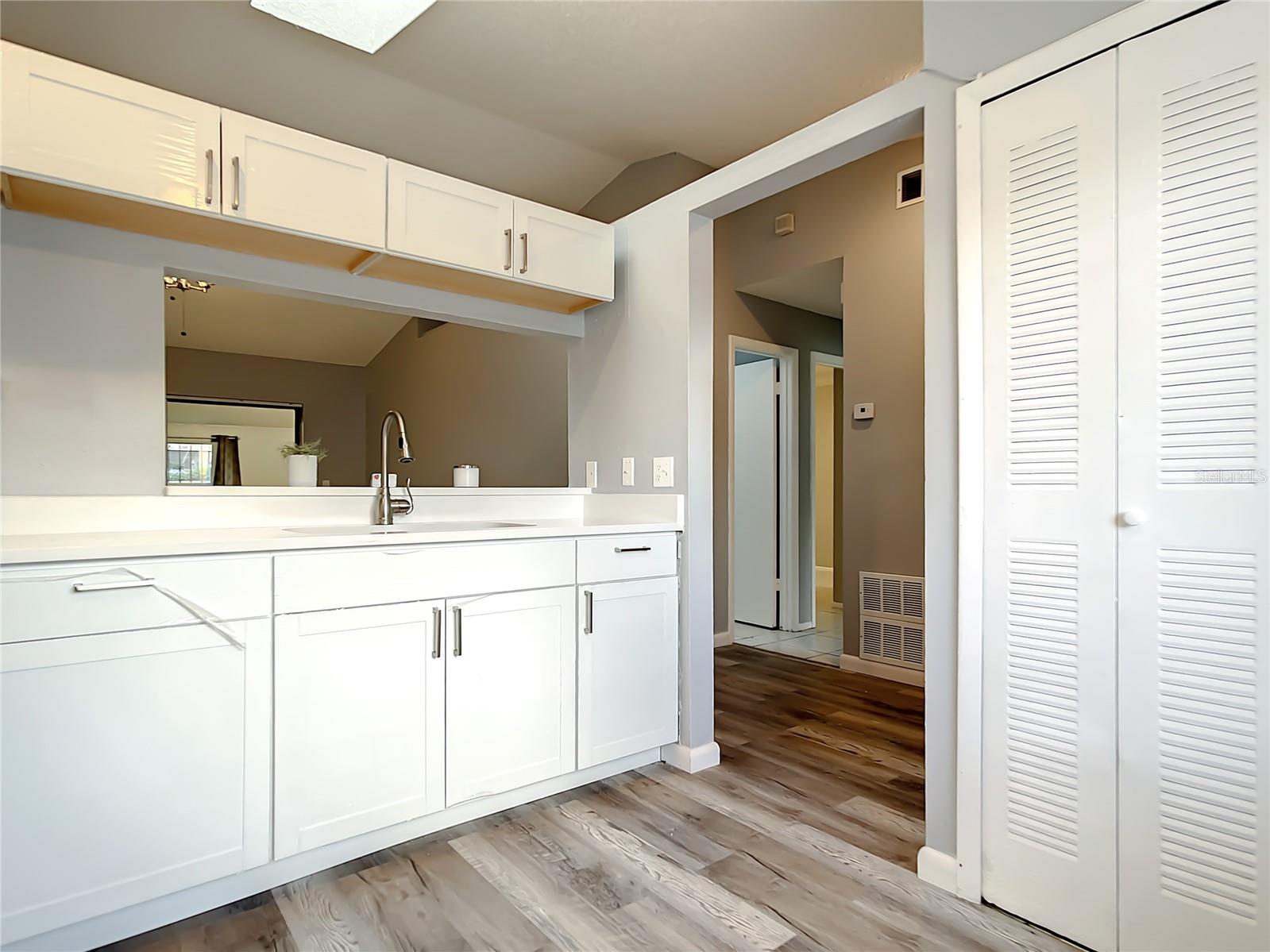 Image 11 of 45 For 9972 Burl Way