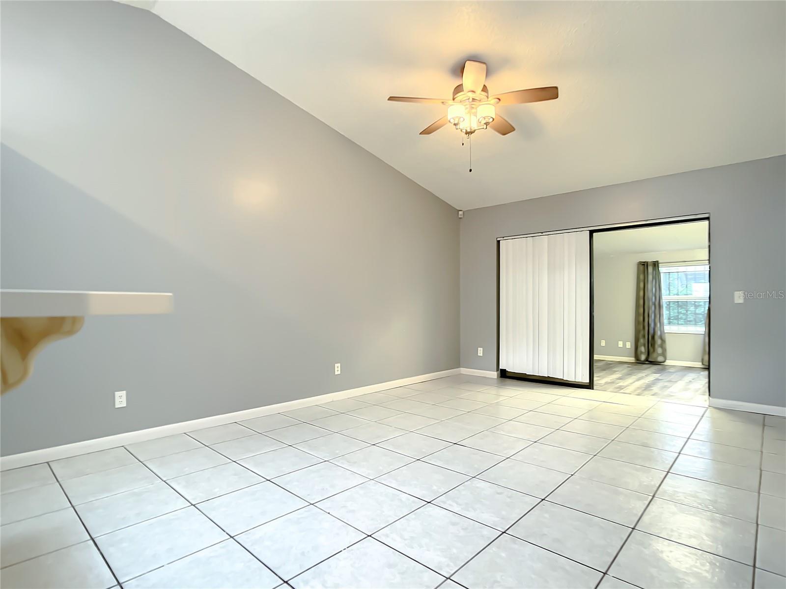 Image 14 of 45 For 9972 Burl Way
