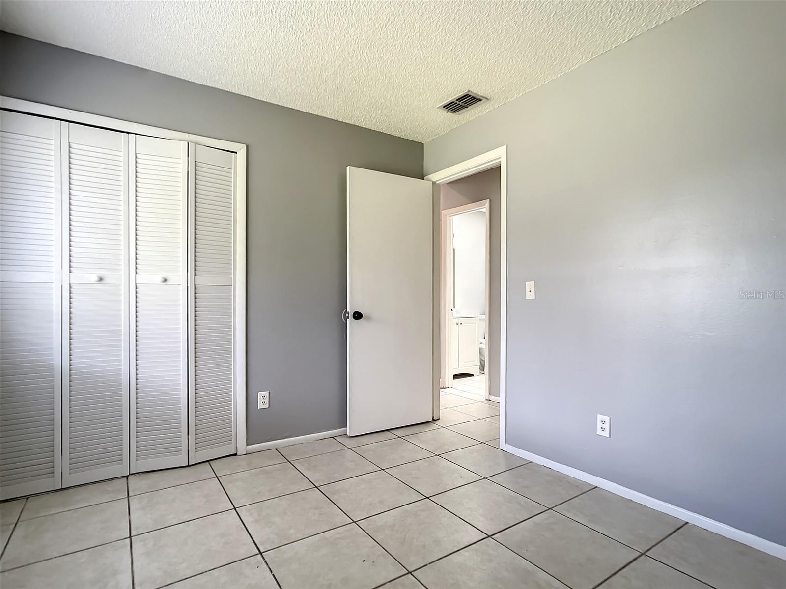Image 24 of 45 For 9972 Burl Way