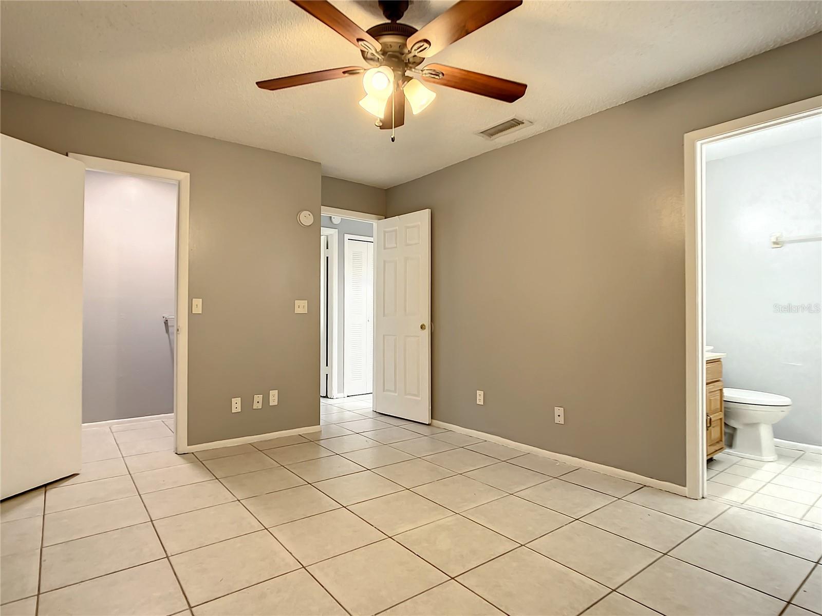 Image 29 of 45 For 9972 Burl Way
