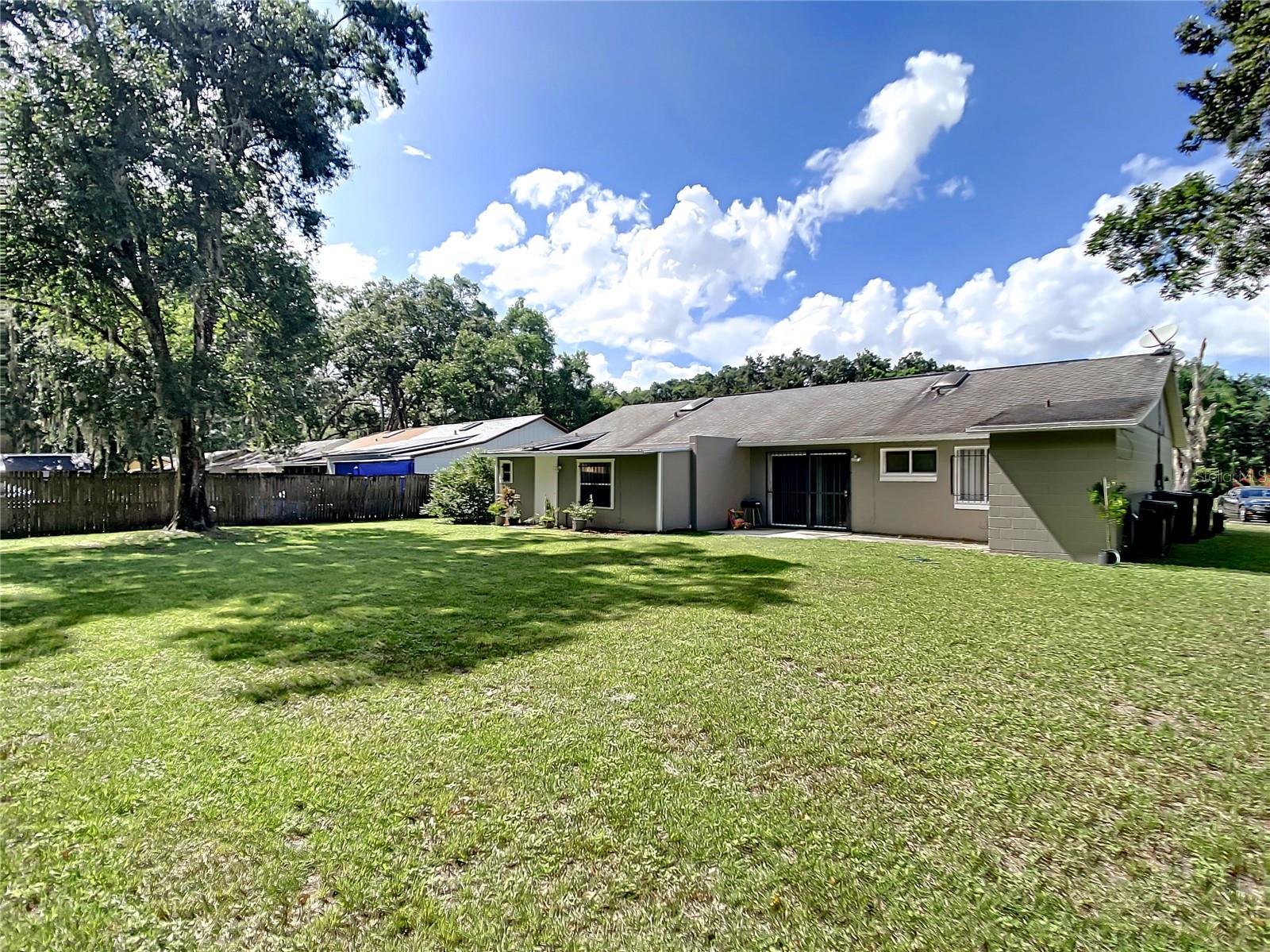 Image 36 of 45 For 9972 Burl Way