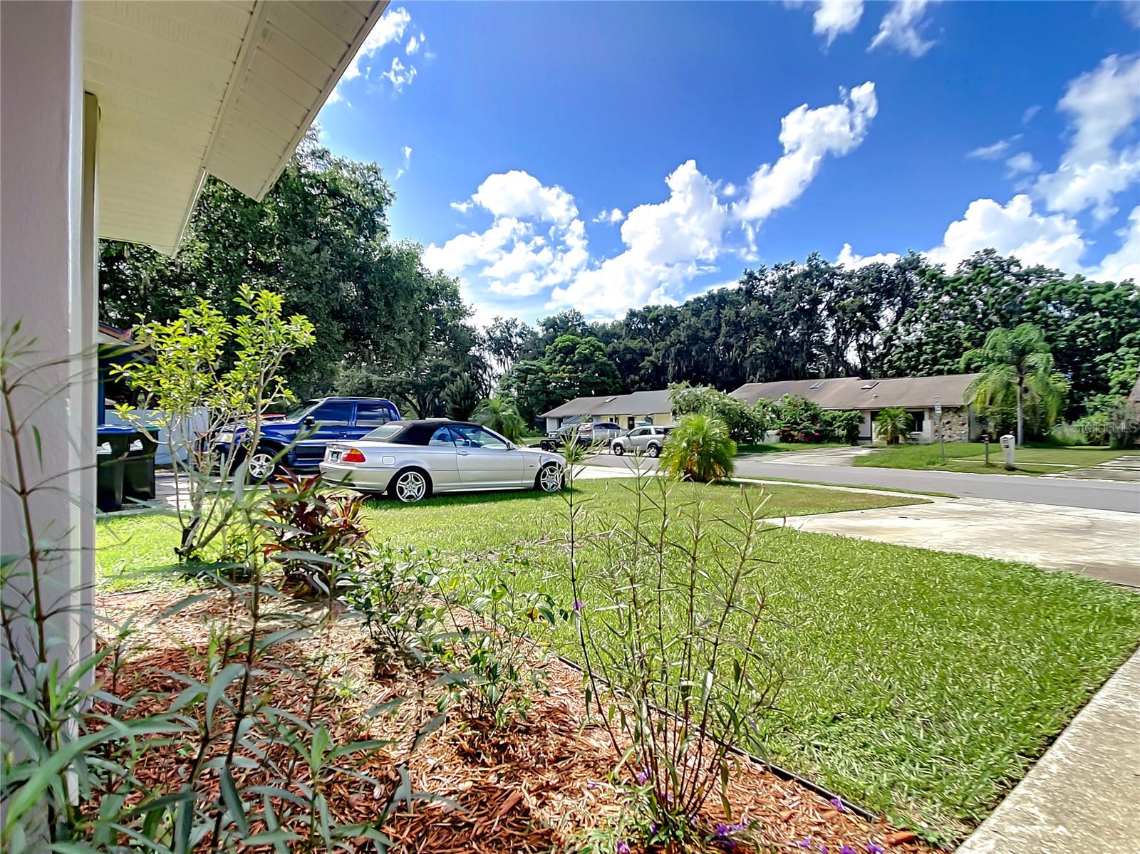 Image 5 of 45 For 9972 Burl Way