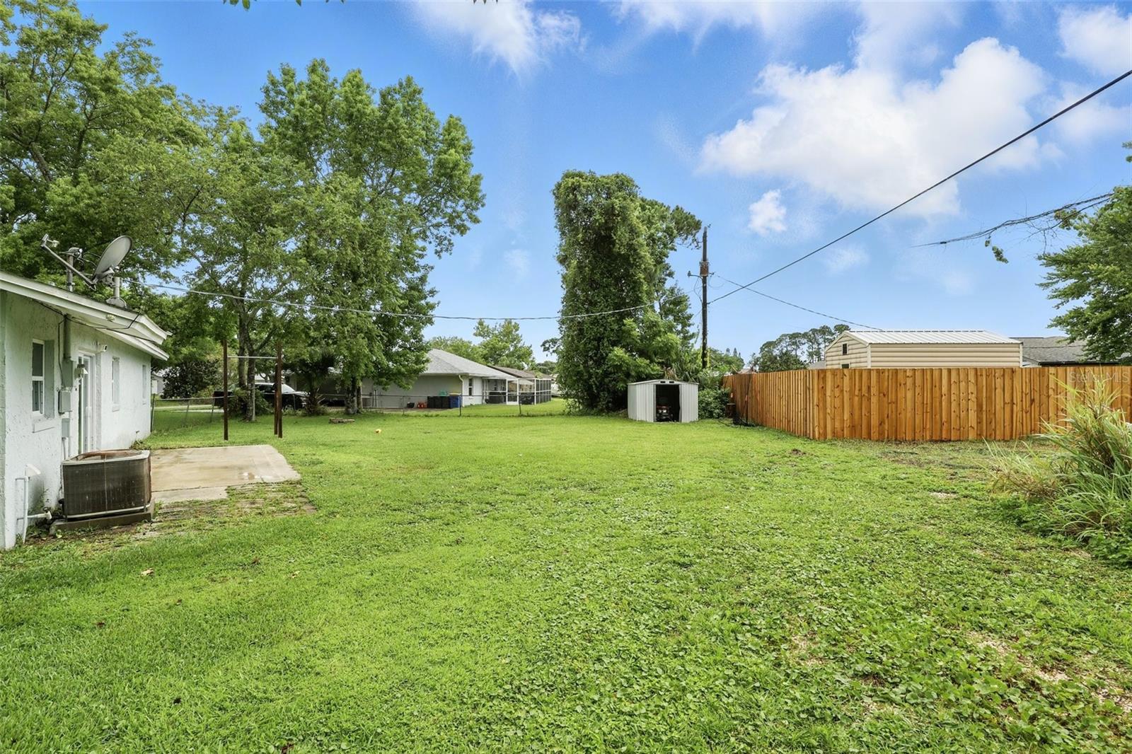 Image 23 of 28 For 3229 Sabal Palm Drive