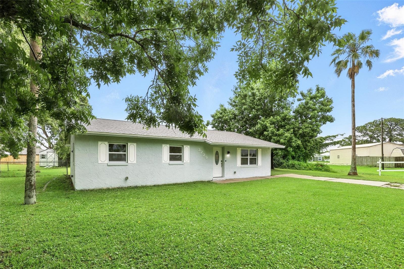 Image 3 of 28 For 3229 Sabal Palm Drive