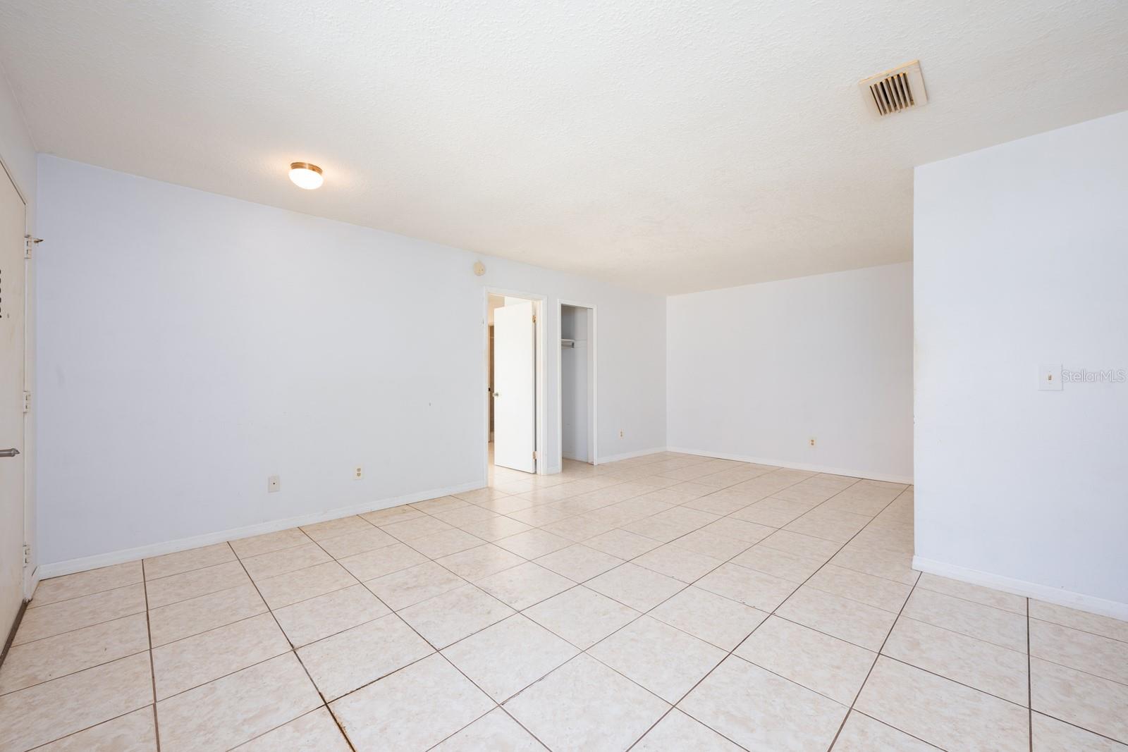 Image 4 of 22 For 1256 Sophie Boulevard