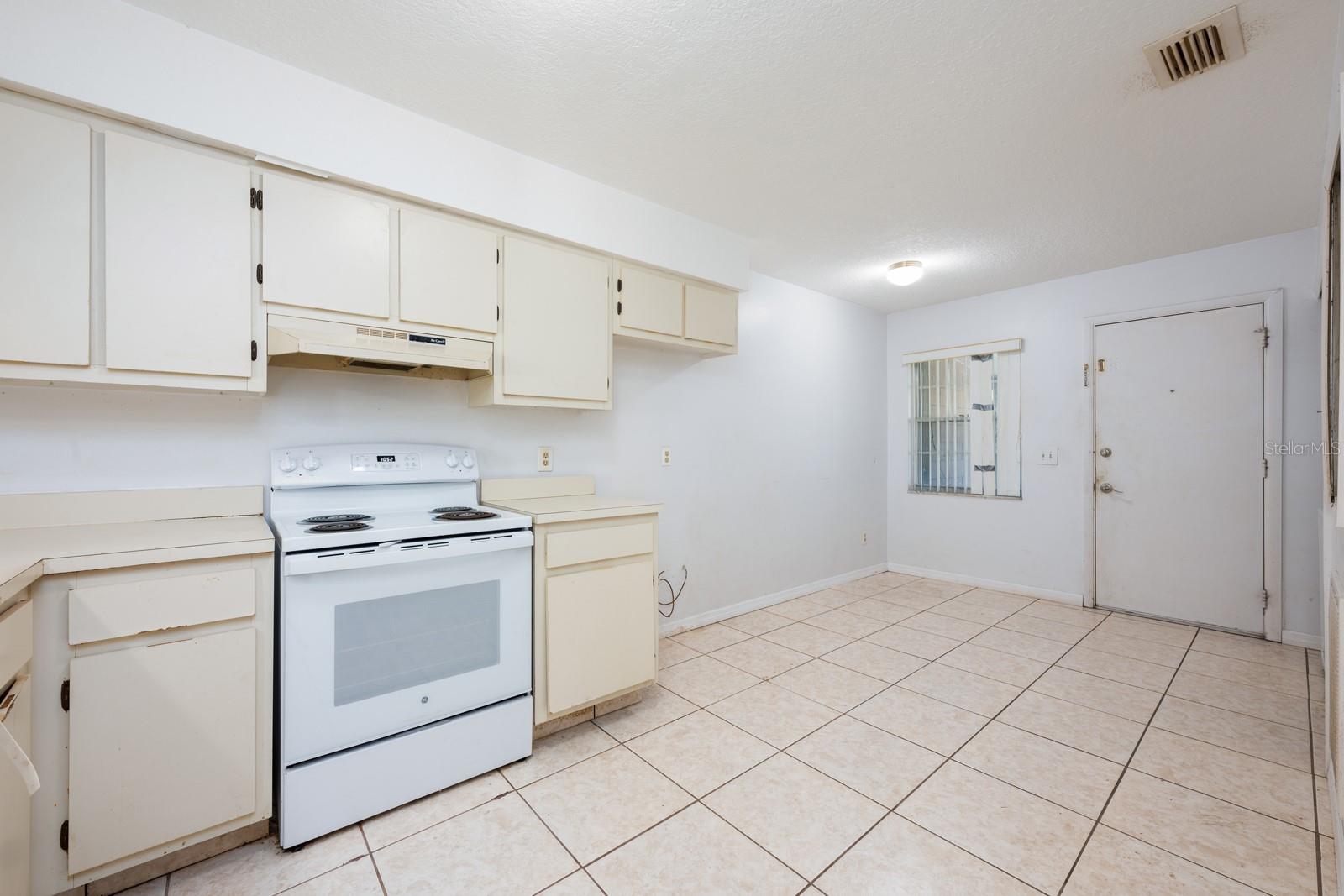 Image 7 of 22 For 1256 Sophie Boulevard