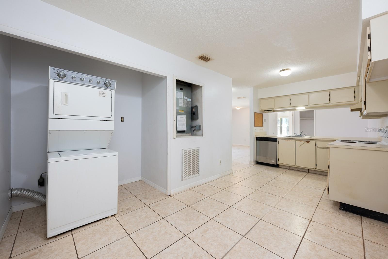 Image 9 of 22 For 1256 Sophie Boulevard