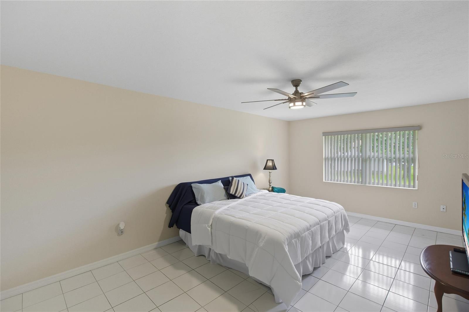 Image 22 of 66 For 3063 Lake June Boulevard