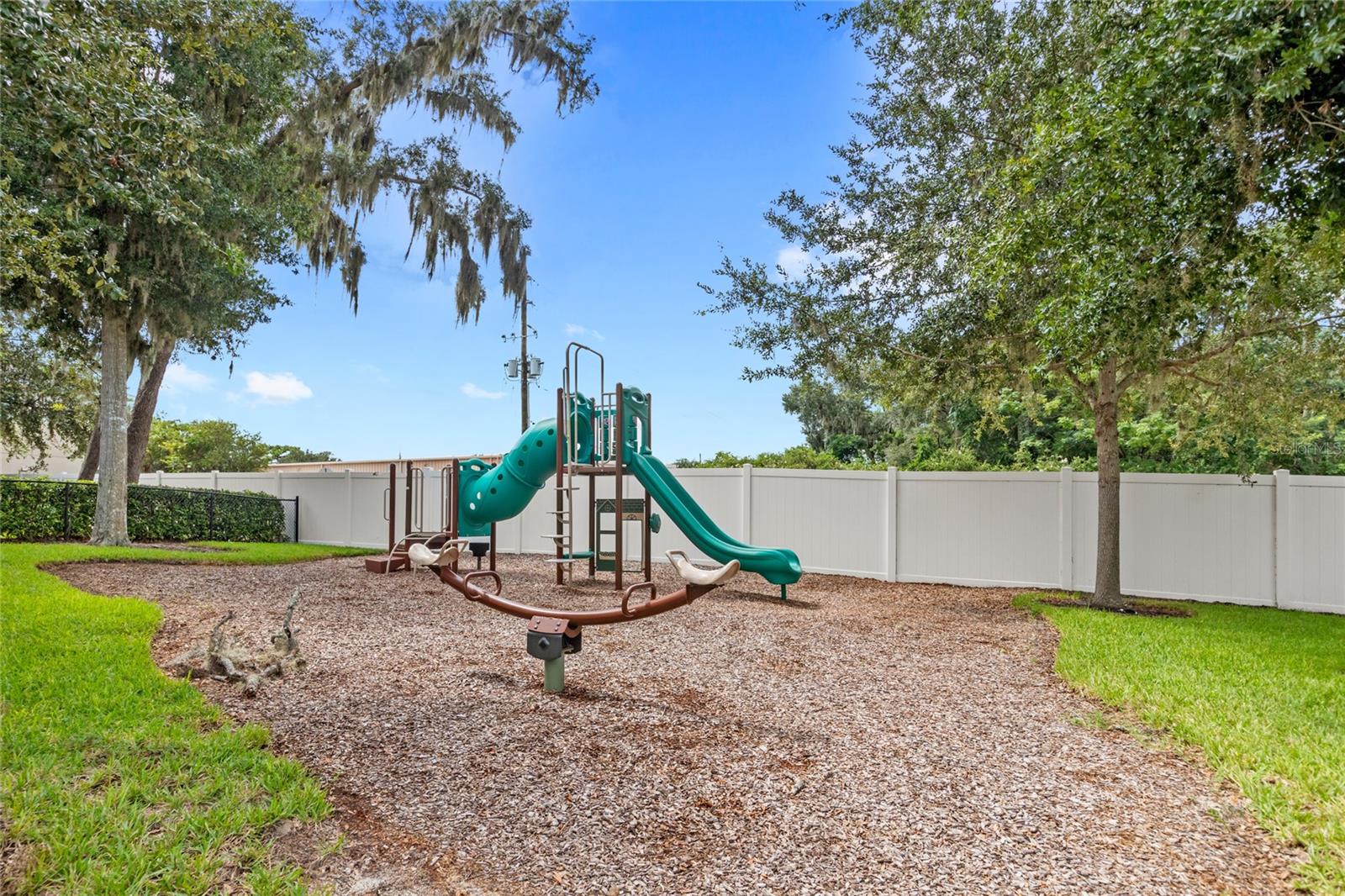 Image 24 of 25 For 4625 Eureka Lane